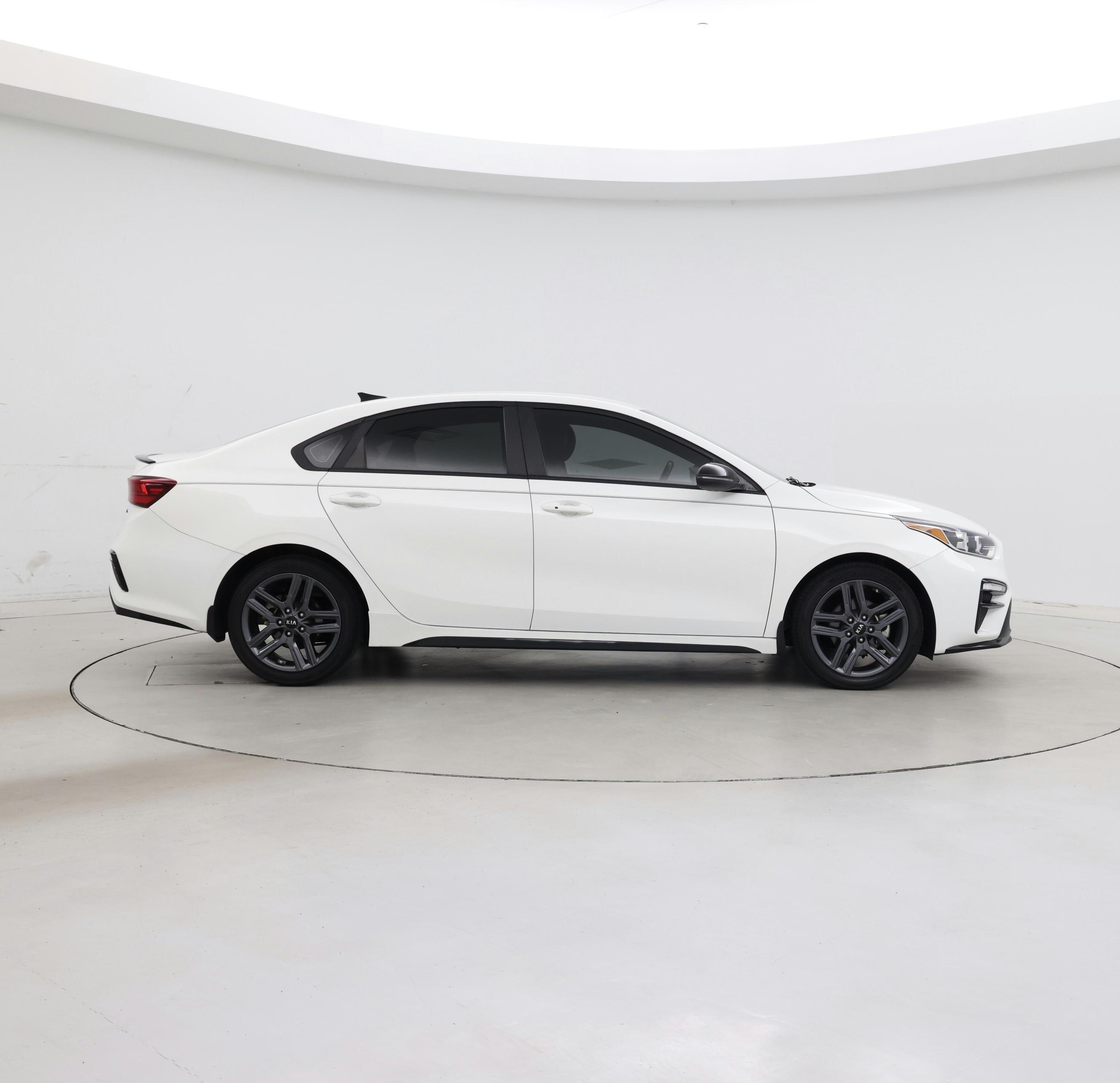 Thumbnail: 2021 Kia Forte - 7