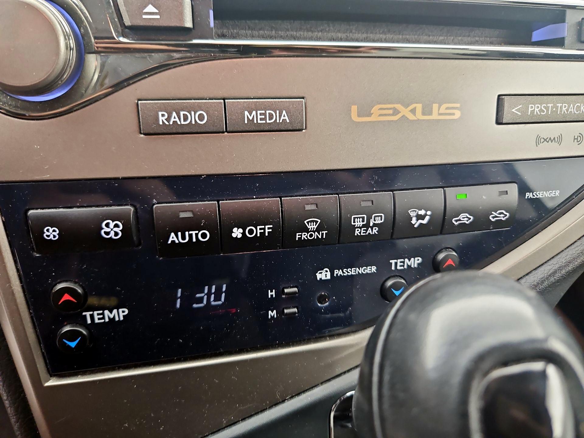 Thumbnail: 2014 Lexus RX - 16
