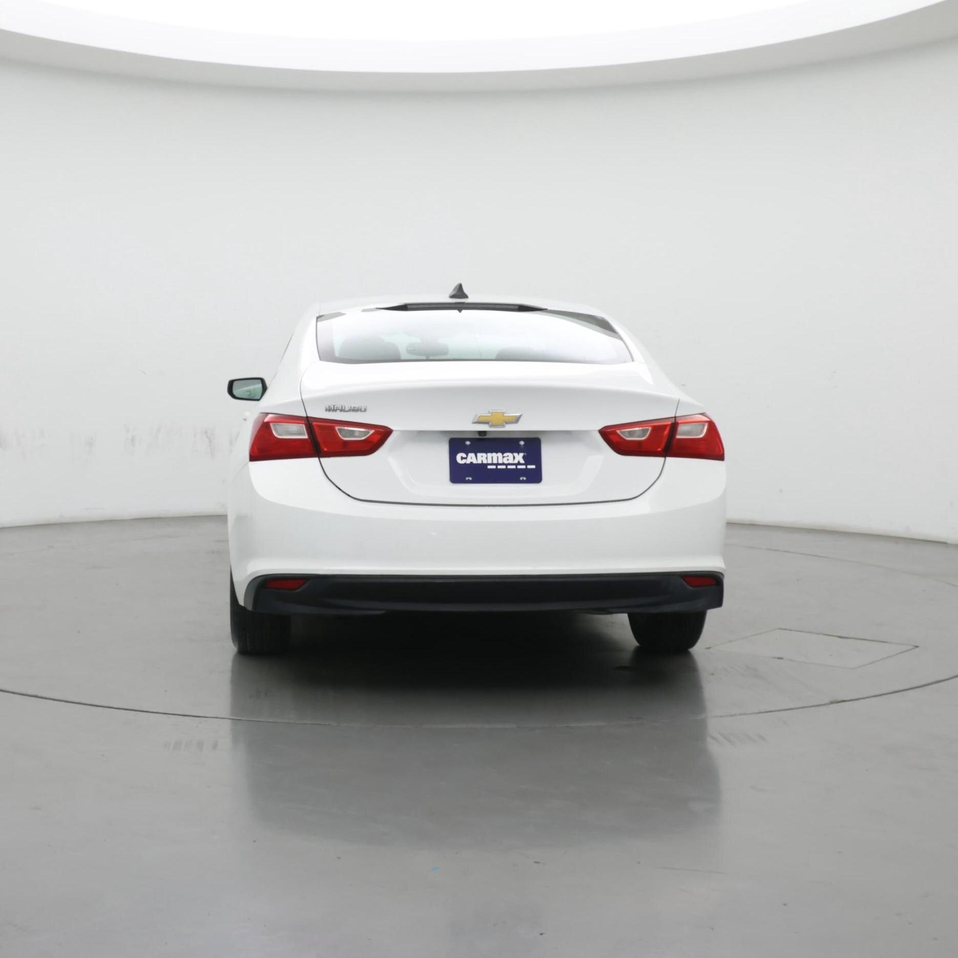 Thumbnail: 2017 Chevrolet Malibu - 6