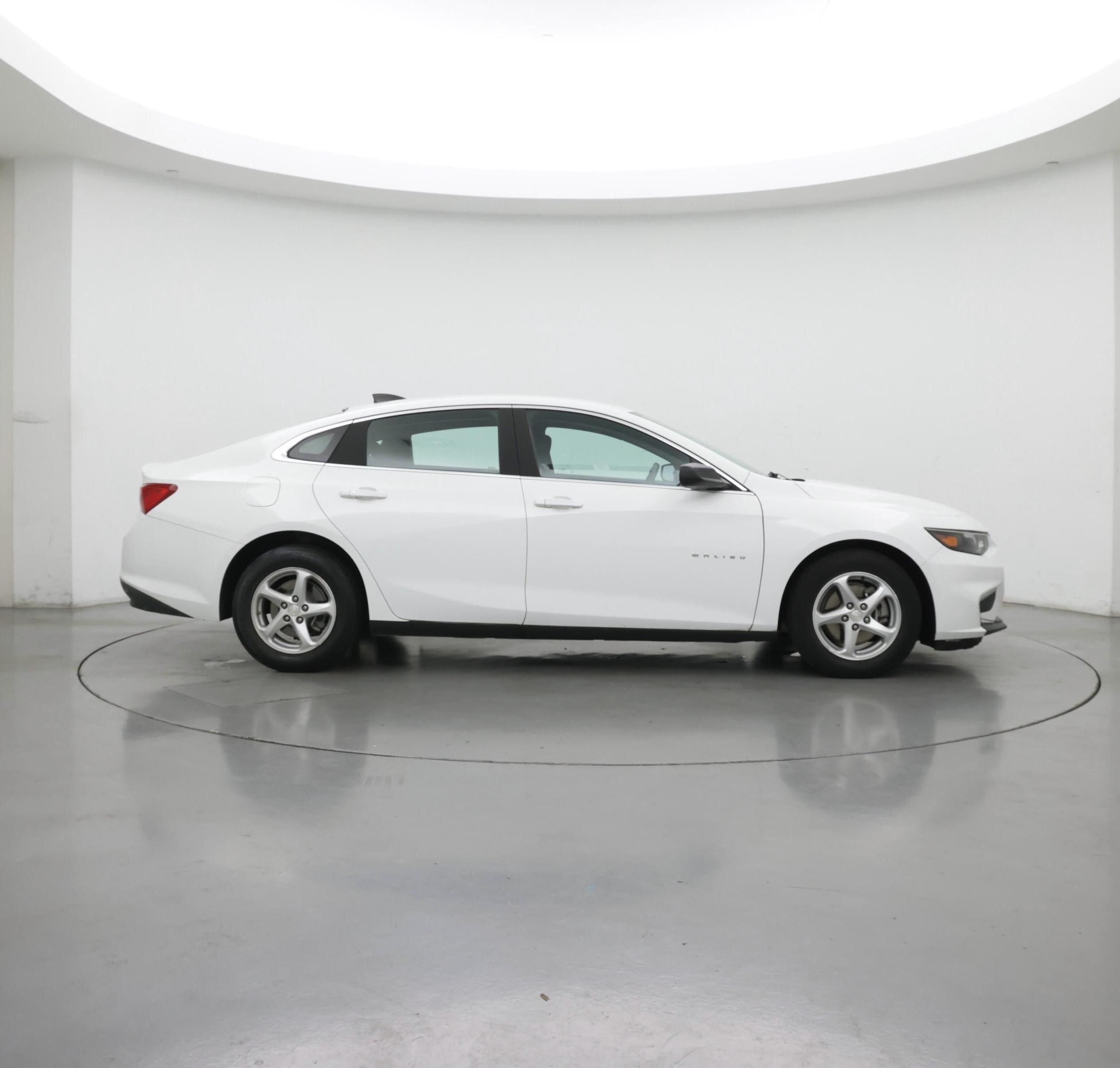 Thumbnail: 2017 Chevrolet Malibu - 7
