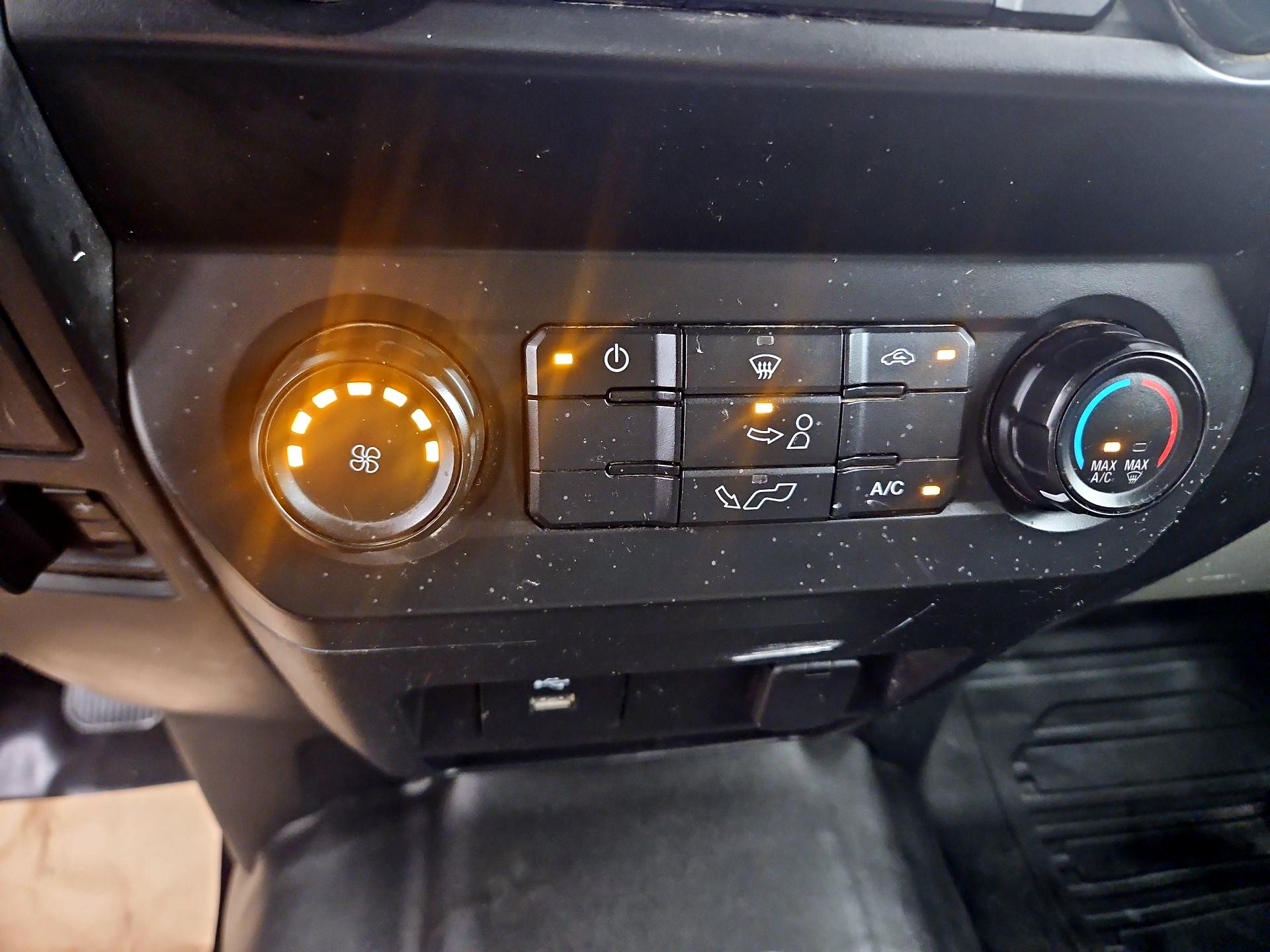 Thumbnail: 2019 Ford F-150 - 16