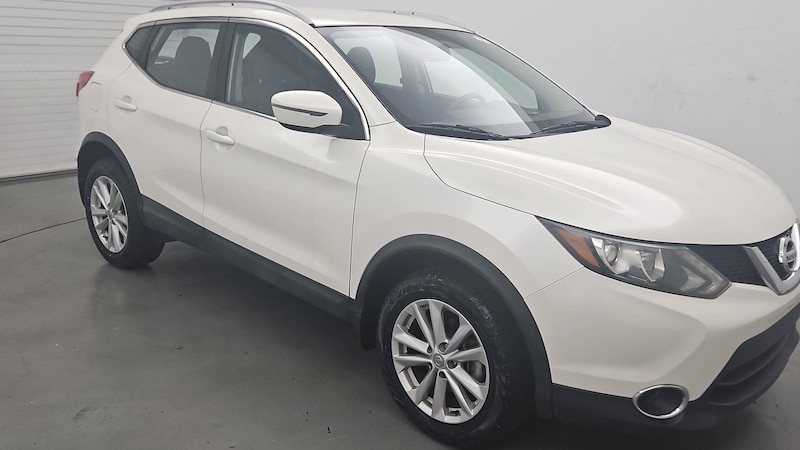 2017 Nissan Rogue Sport SV Hero Image