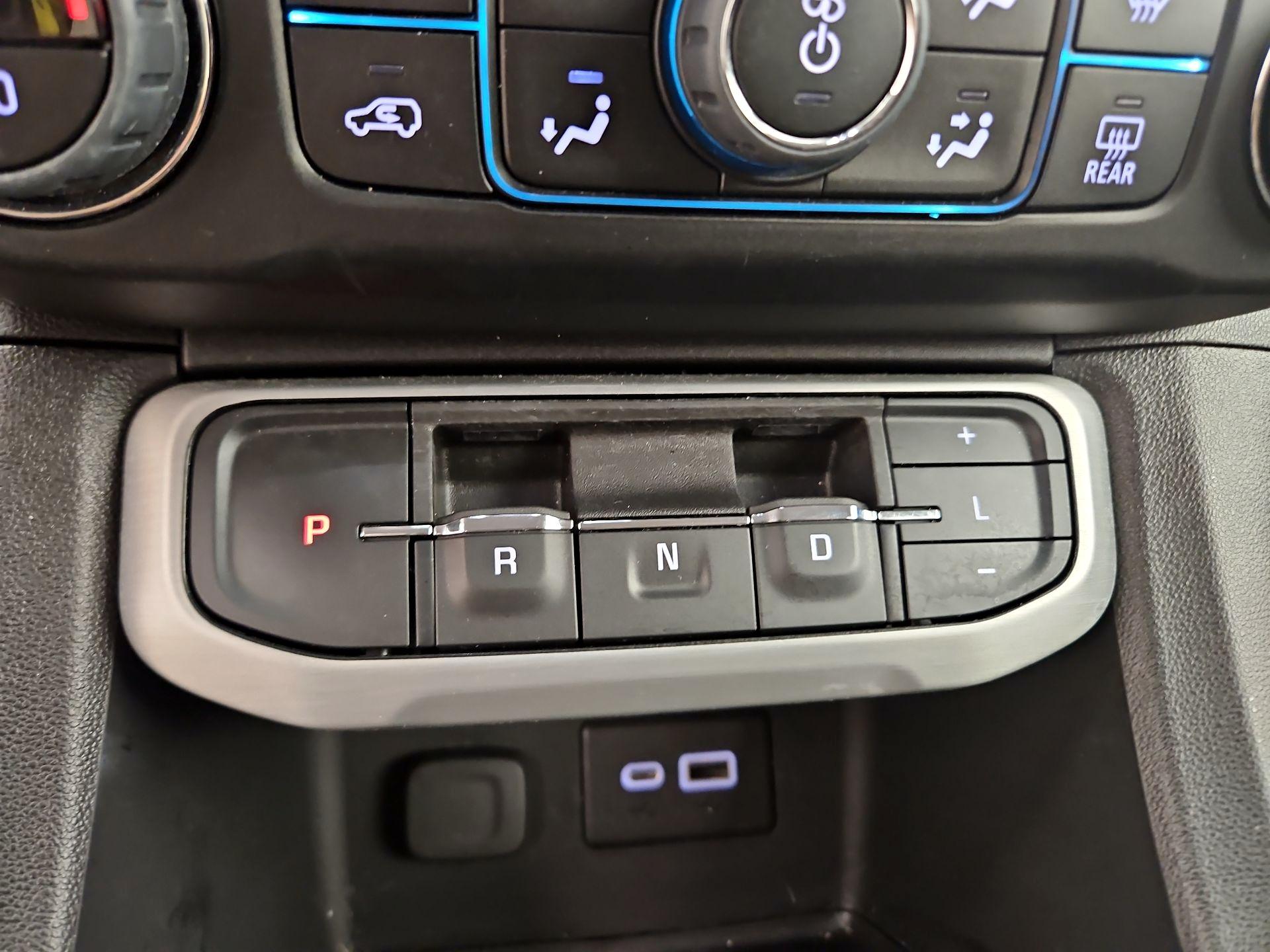 Thumbnail: 2023 GMC Acadia - 17