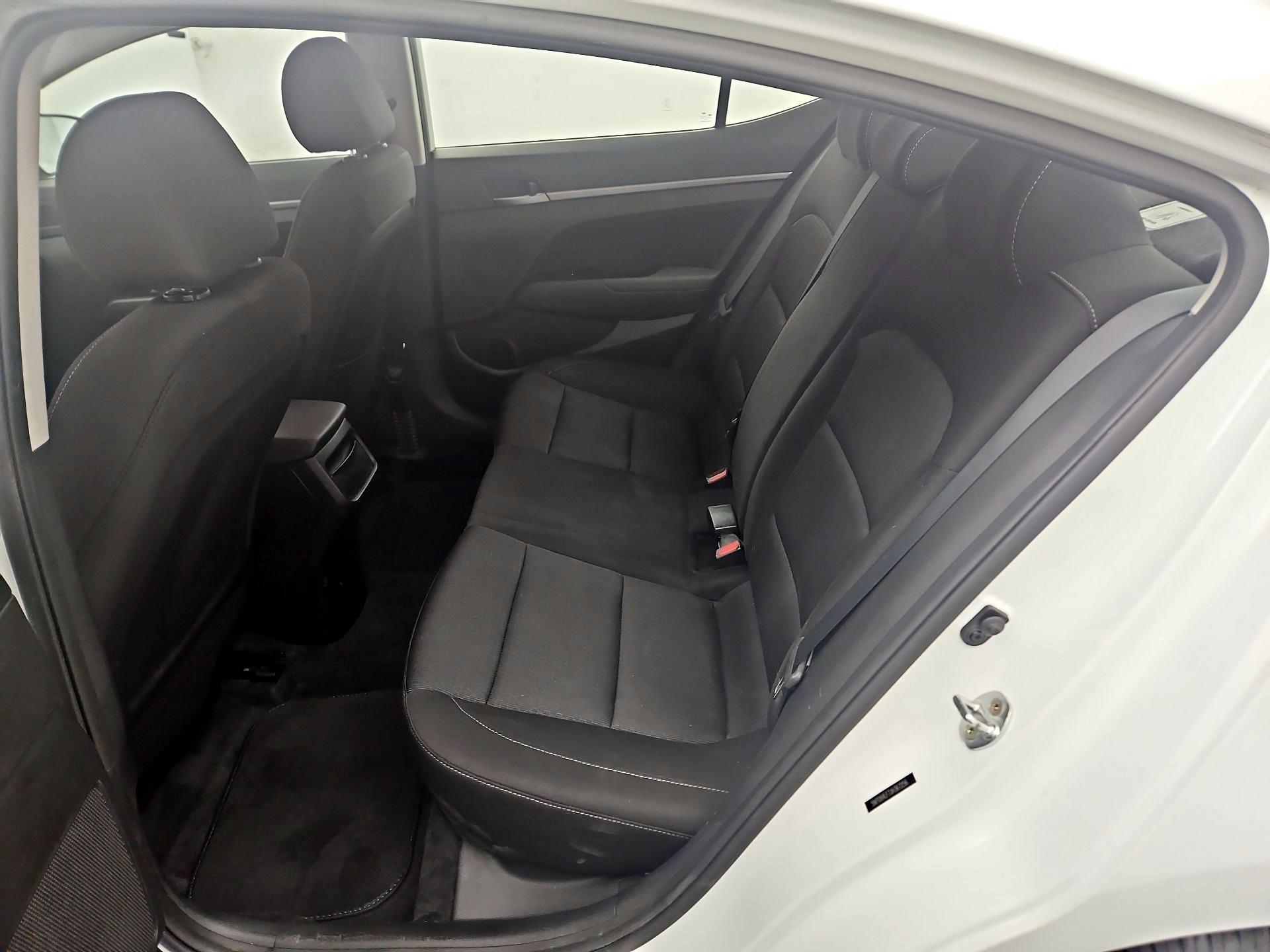 Thumbnail: 2018 Hyundai Elantra - 16