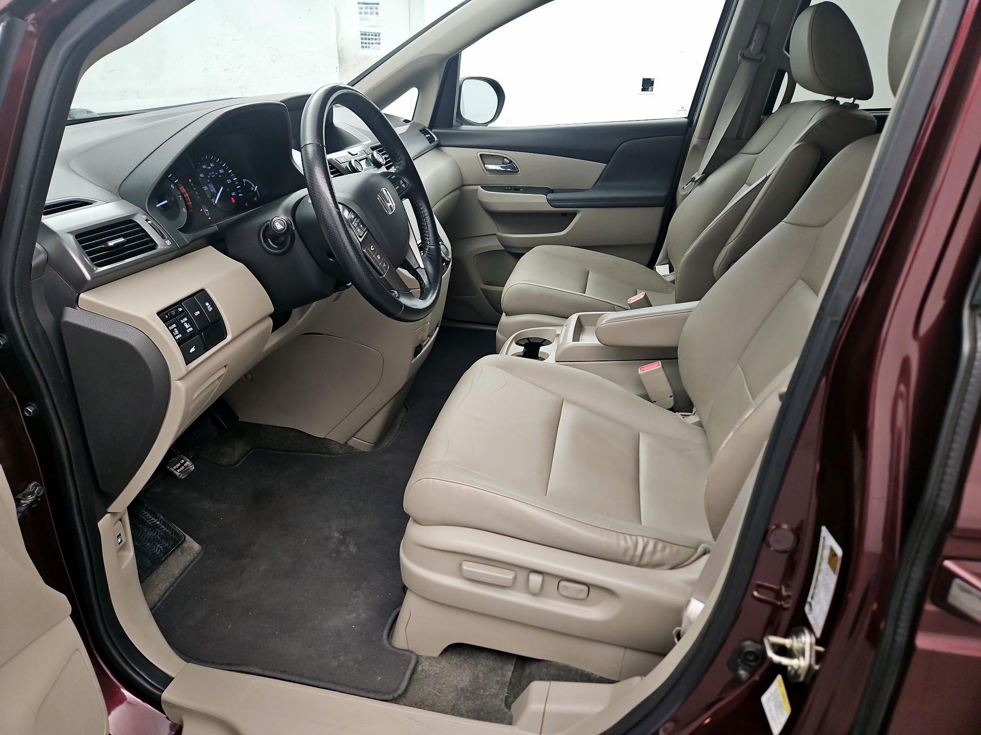 Thumbnail: 2015 Honda Odyssey - 11