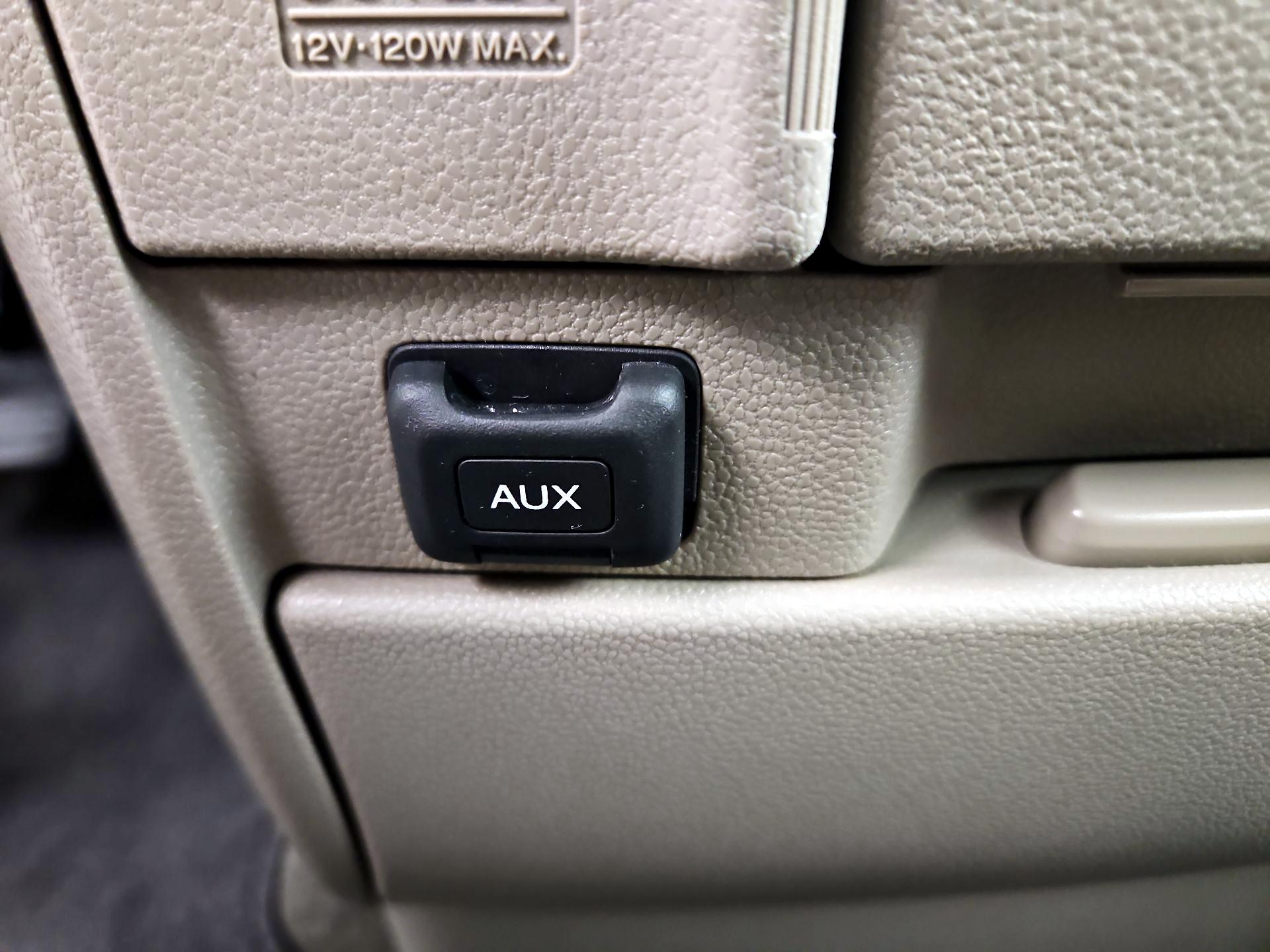 Thumbnail: 2015 Honda Odyssey - 18