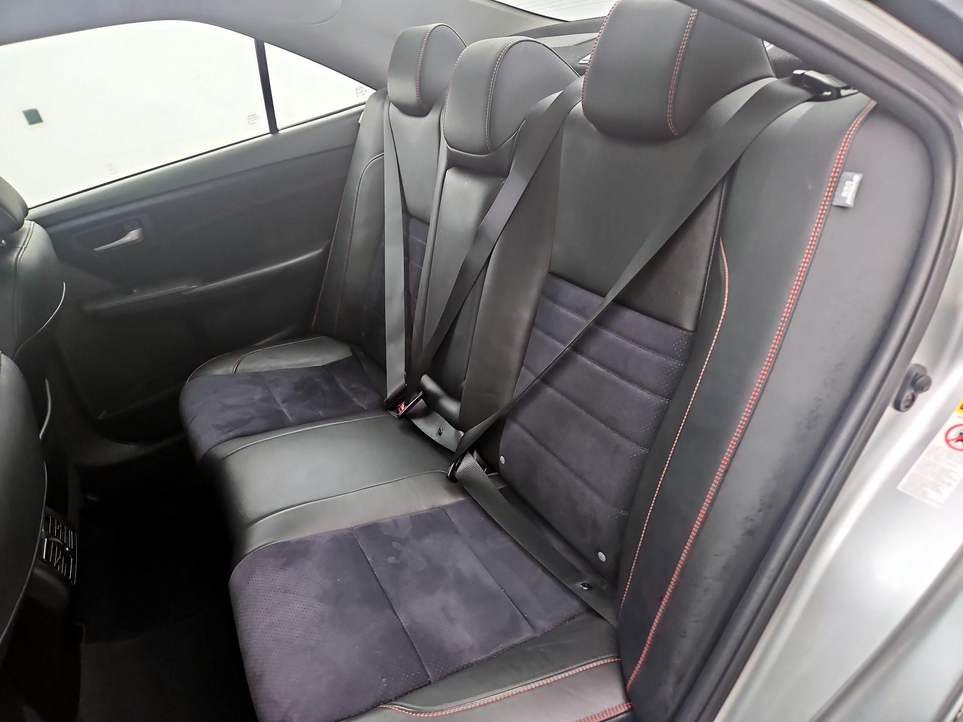 Thumbnail: 2015 Toyota Camry - 19