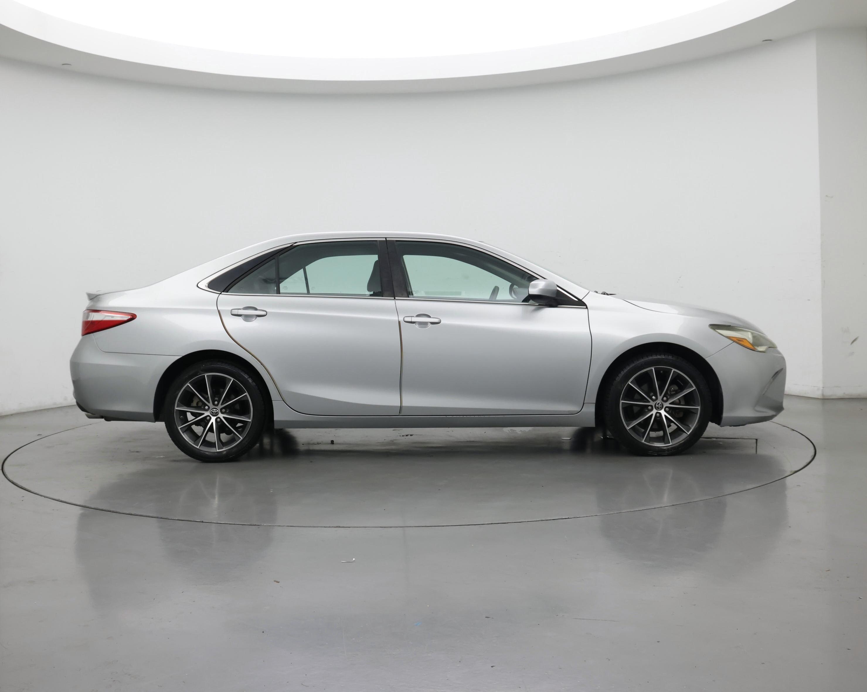 Thumbnail: 2015 Toyota Camry - 7