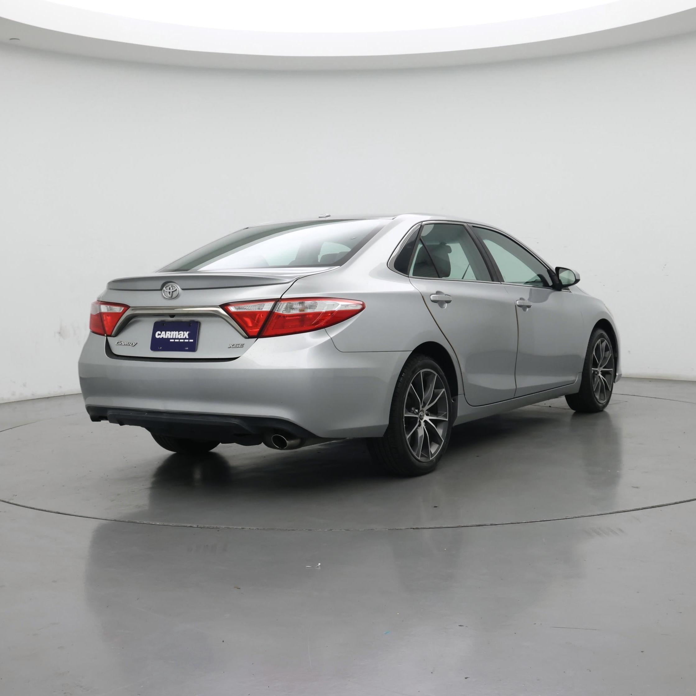 Thumbnail: 2015 Toyota Camry - 8