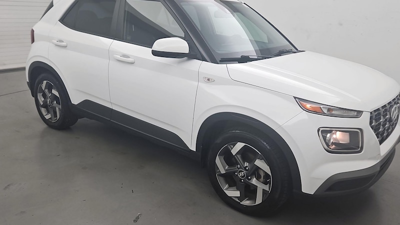 2021 Hyundai Venue SEL Hero Image