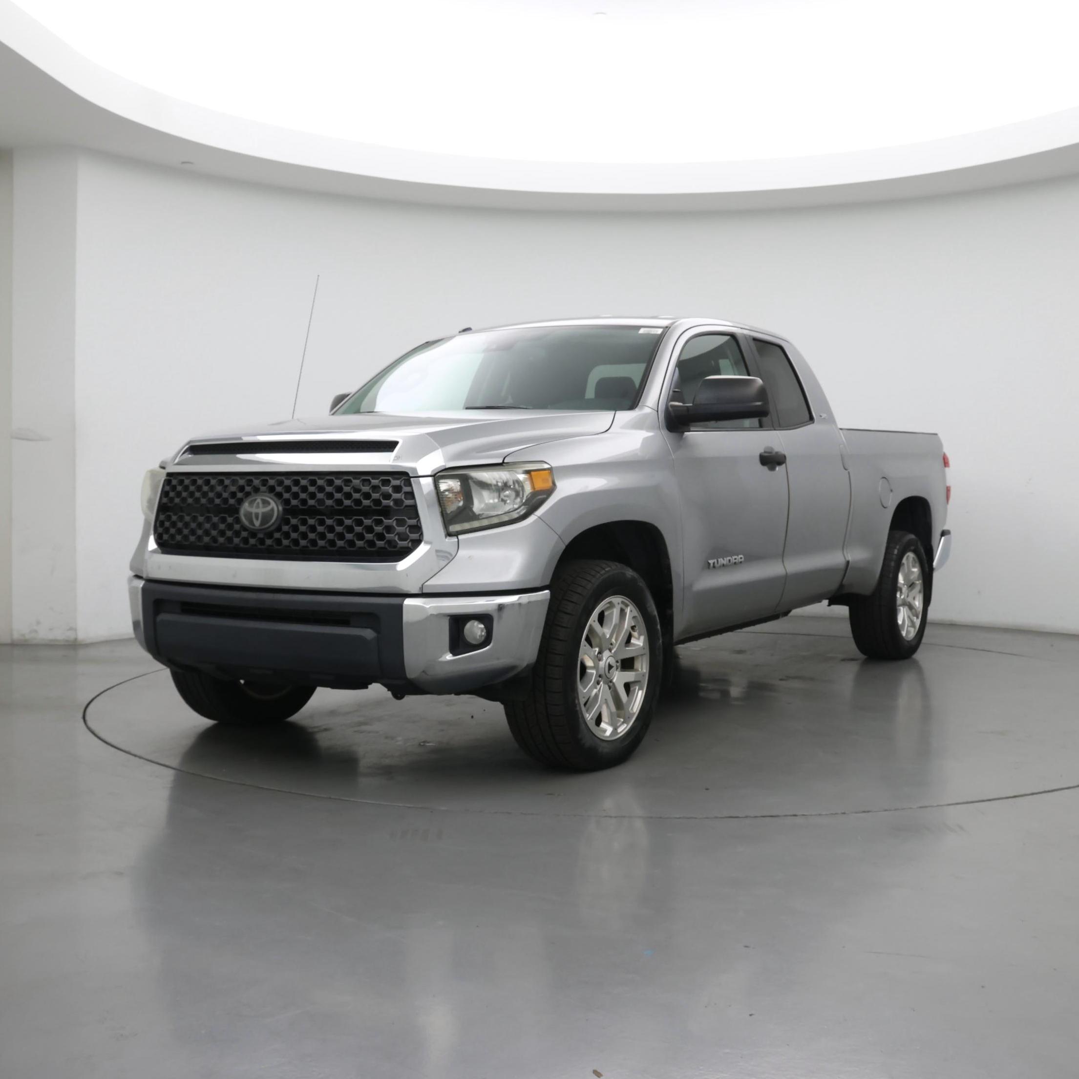 Thumbnail: 2018 Toyota Tundra - 4