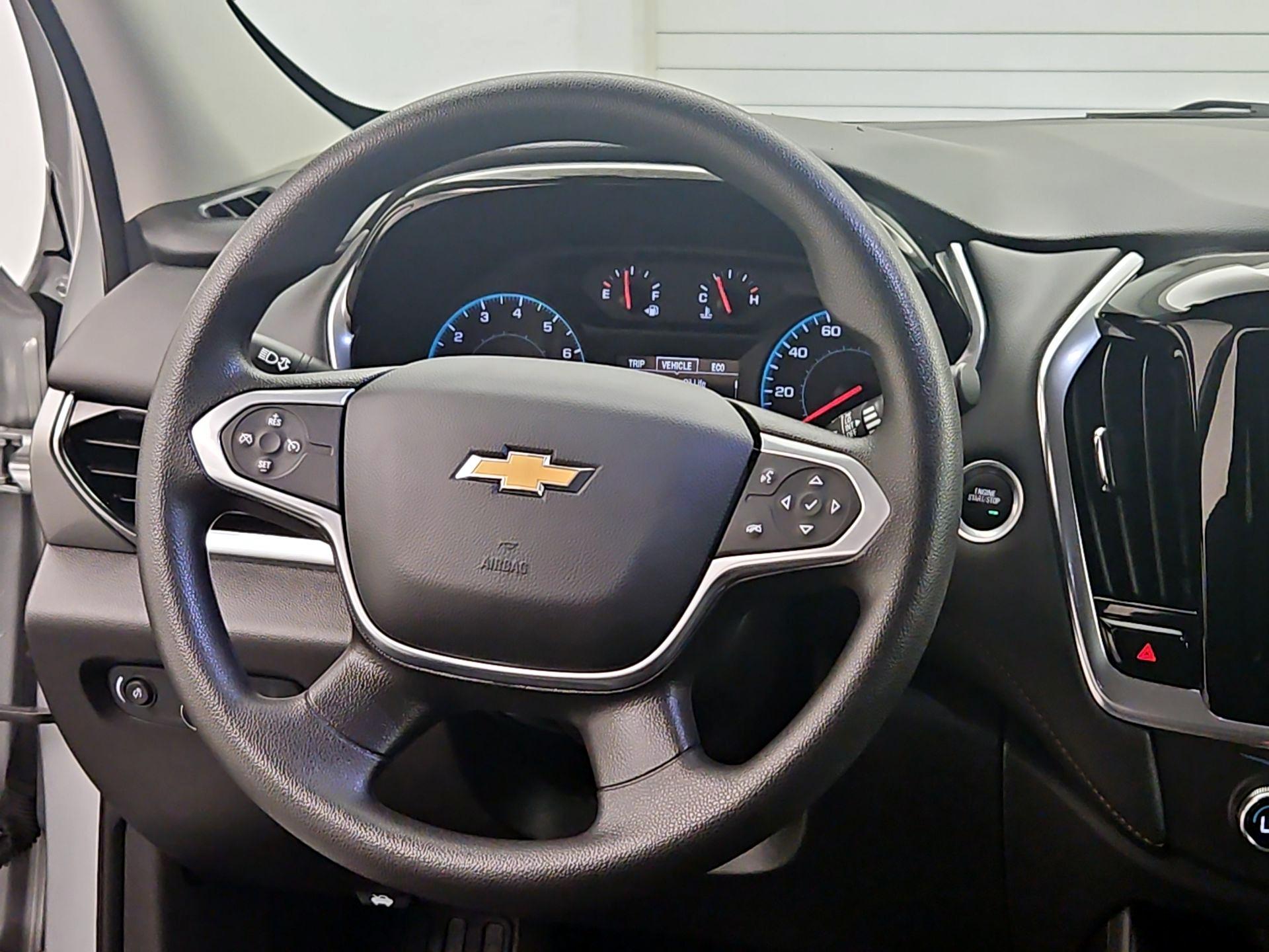Thumbnail: 2021 Chevrolet Traverse - 10