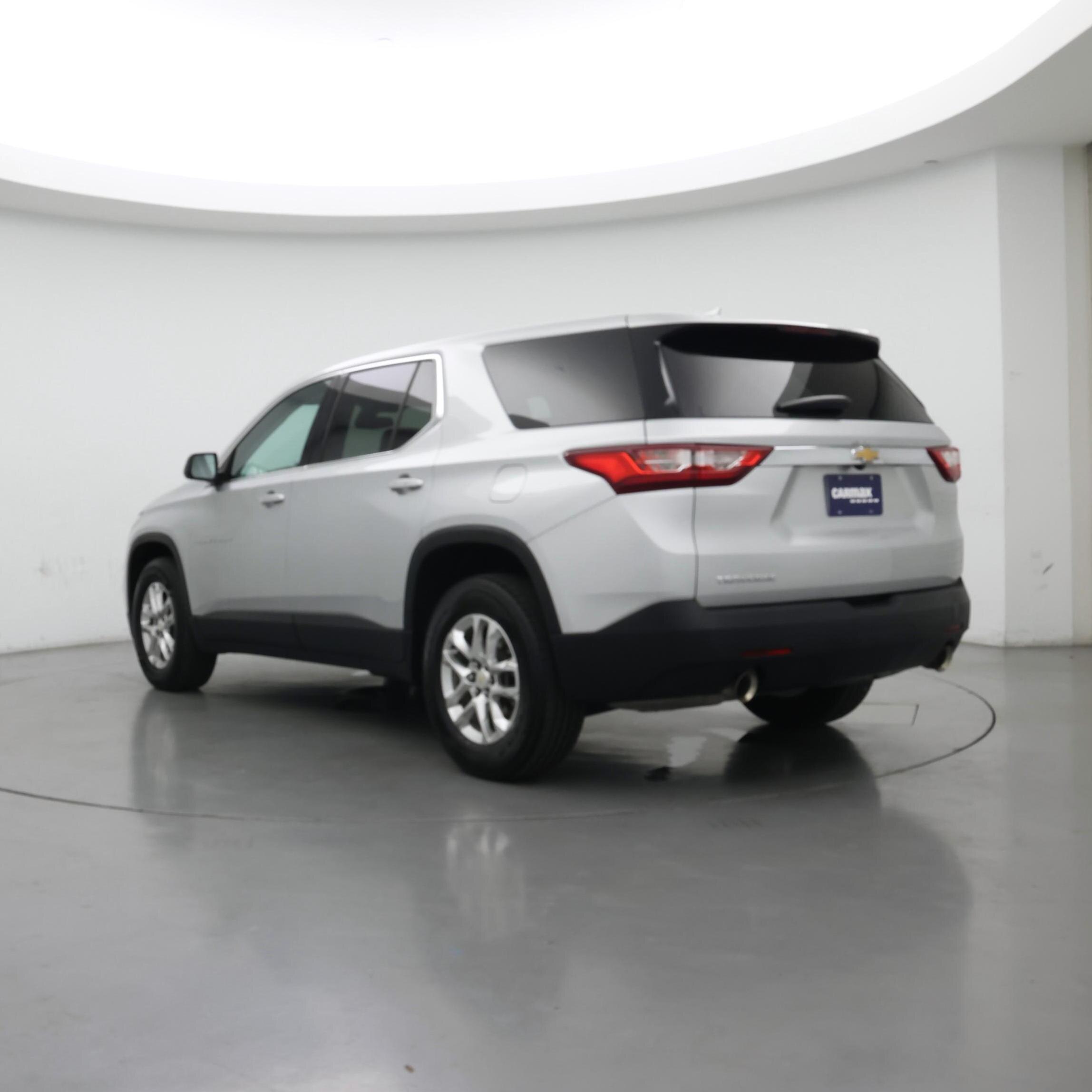 Thumbnail: 2021 Chevrolet Traverse - 2