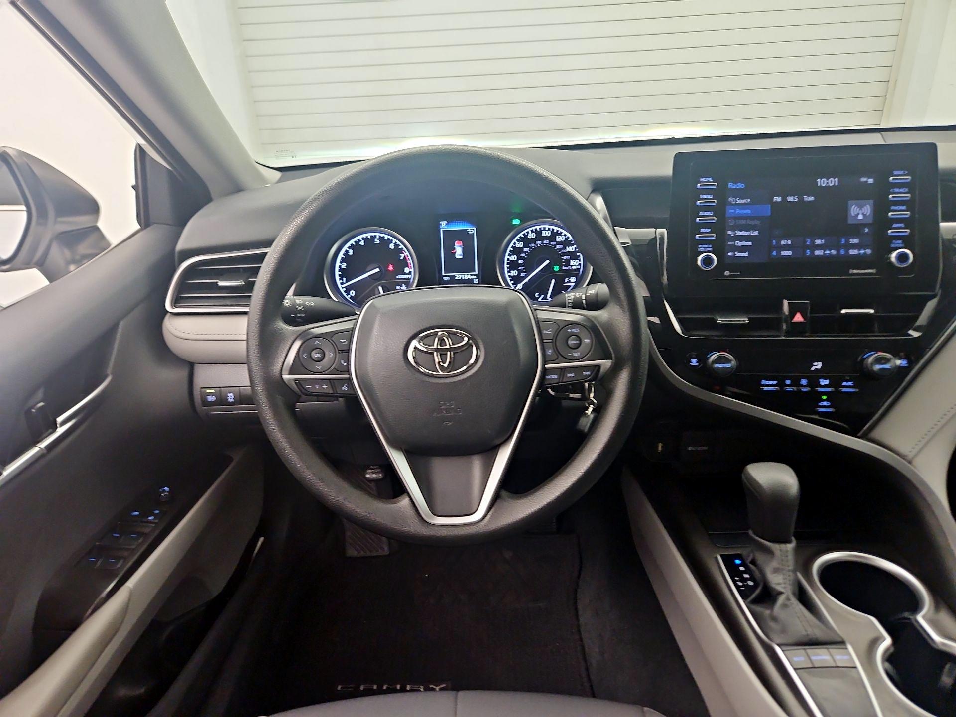 Thumbnail: 2022 Toyota Camry - 10