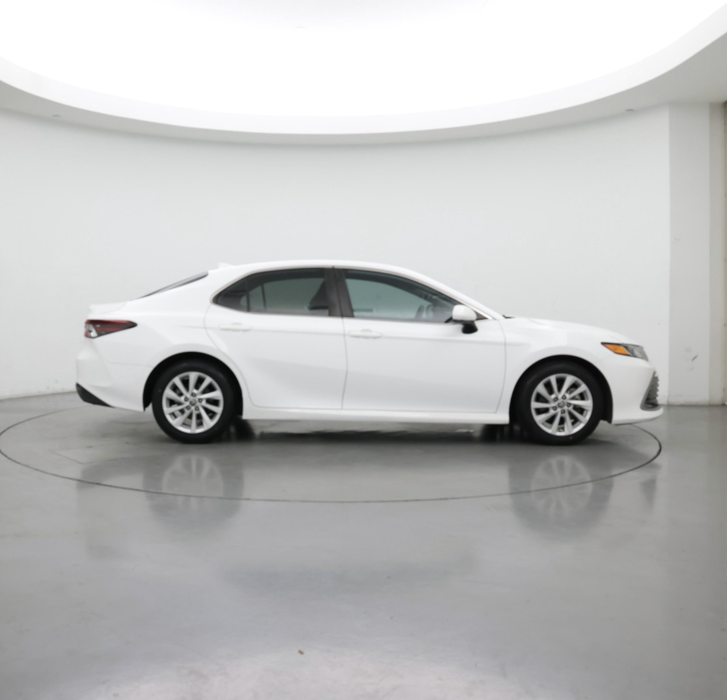 Thumbnail: 2022 Toyota Camry - 7