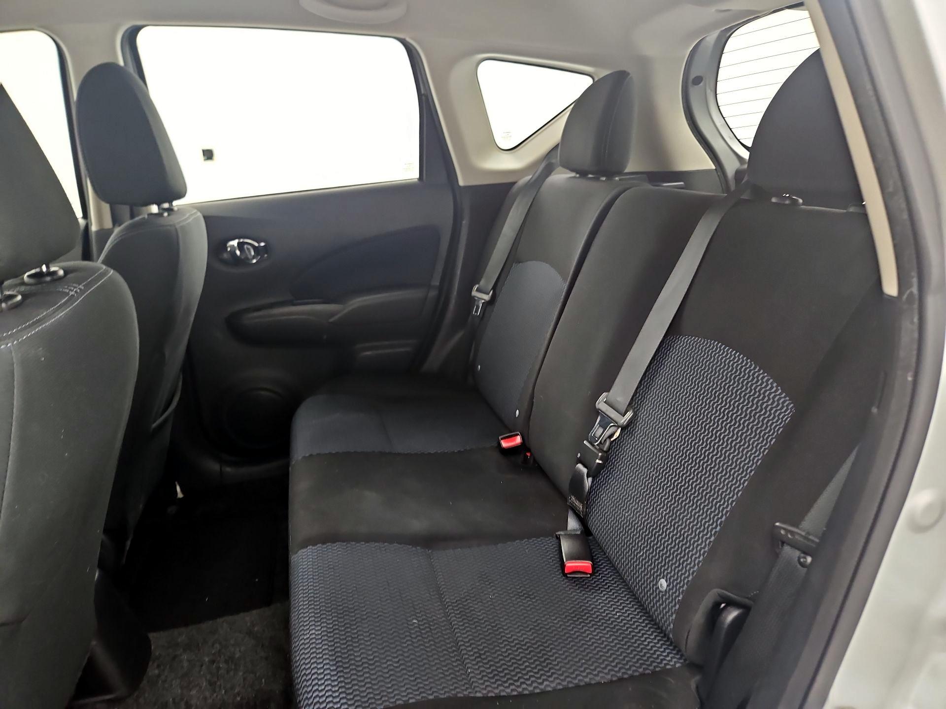 Thumbnail: 2016 Nissan Versa Note - 18