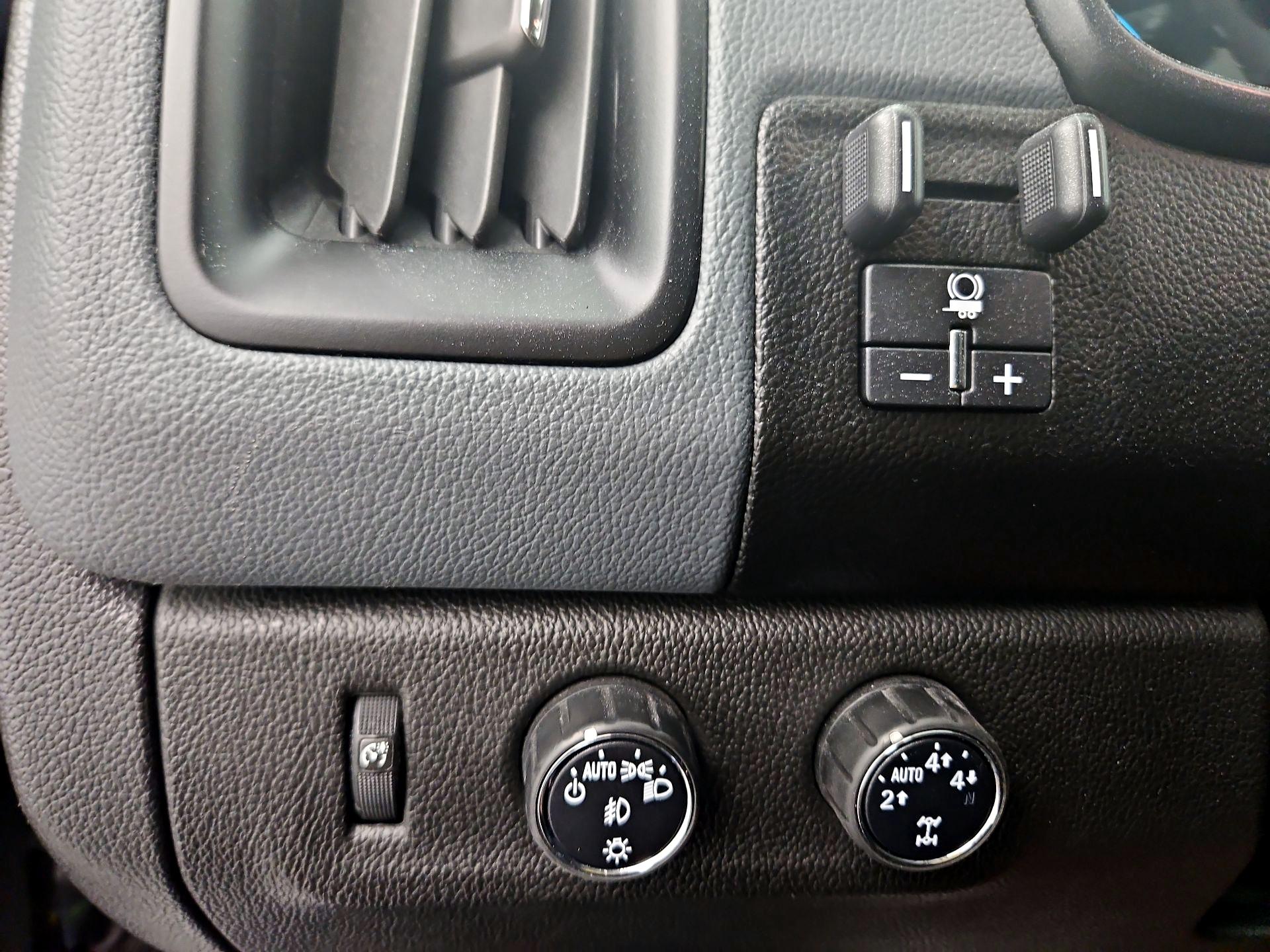 Thumbnail: 2016 Chevrolet Colorado - 13
