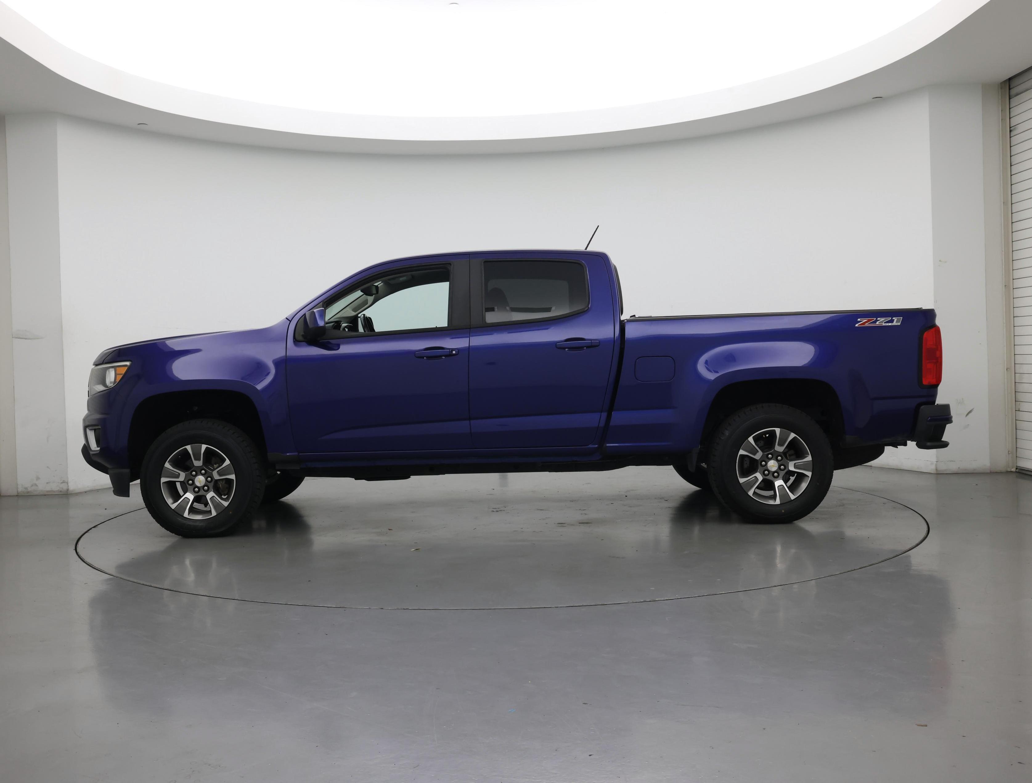 Thumbnail: 2016 Chevrolet Colorado - 3