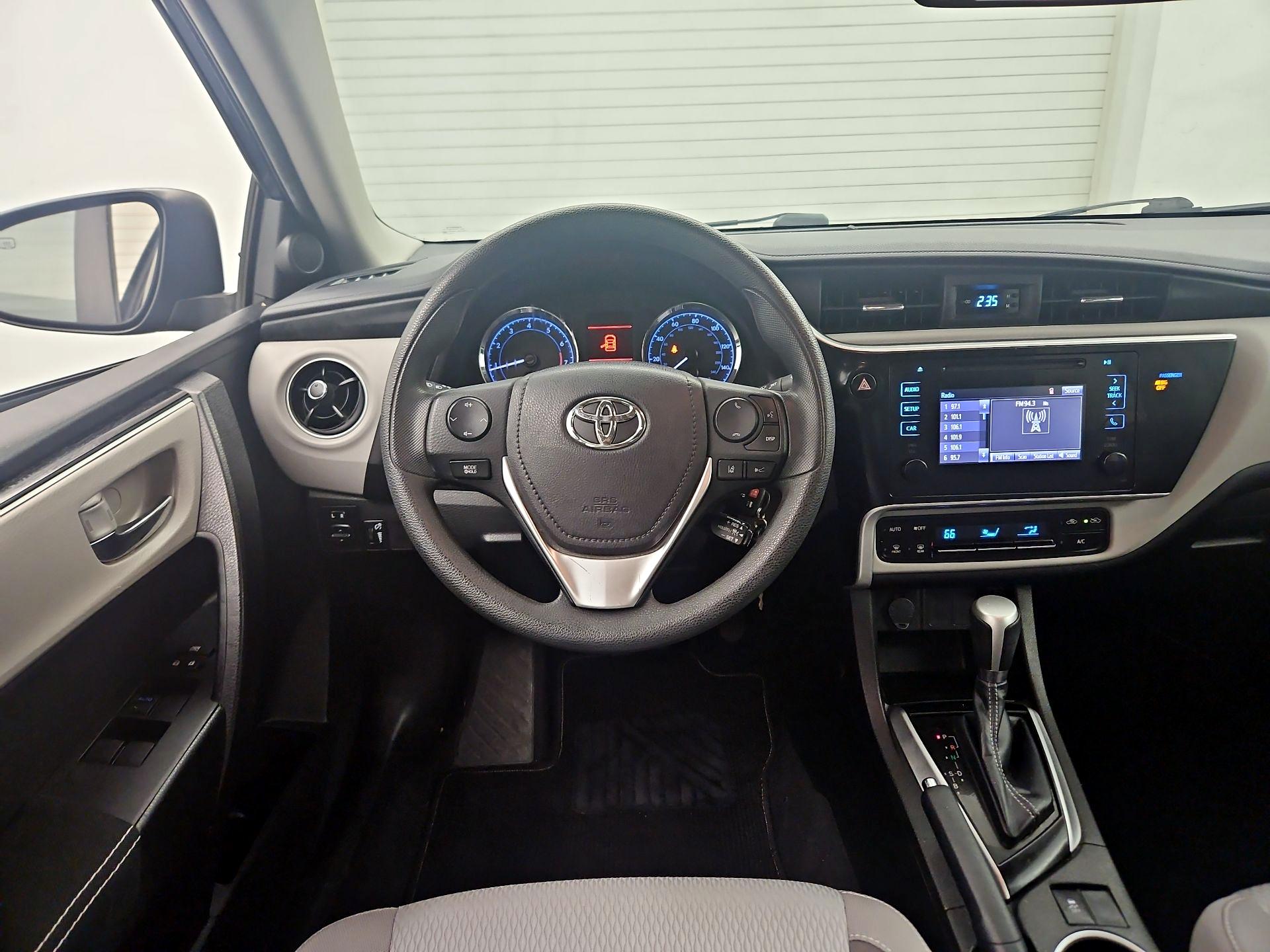 Thumbnail: 2018 Toyota Corolla - 10