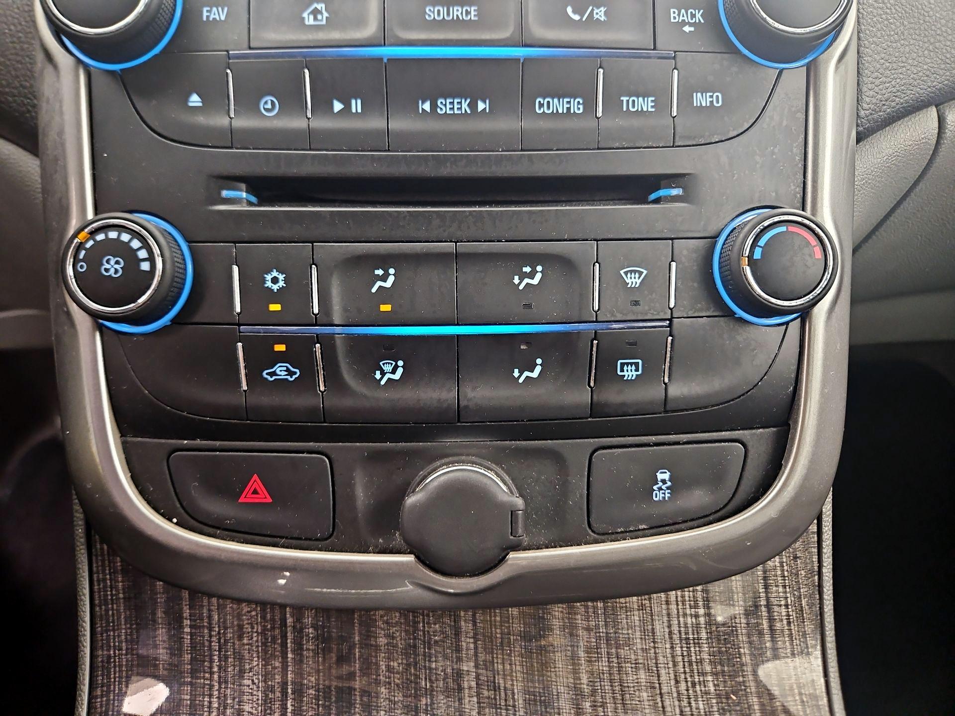 Thumbnail: 2016 Chevrolet Malibu - 15