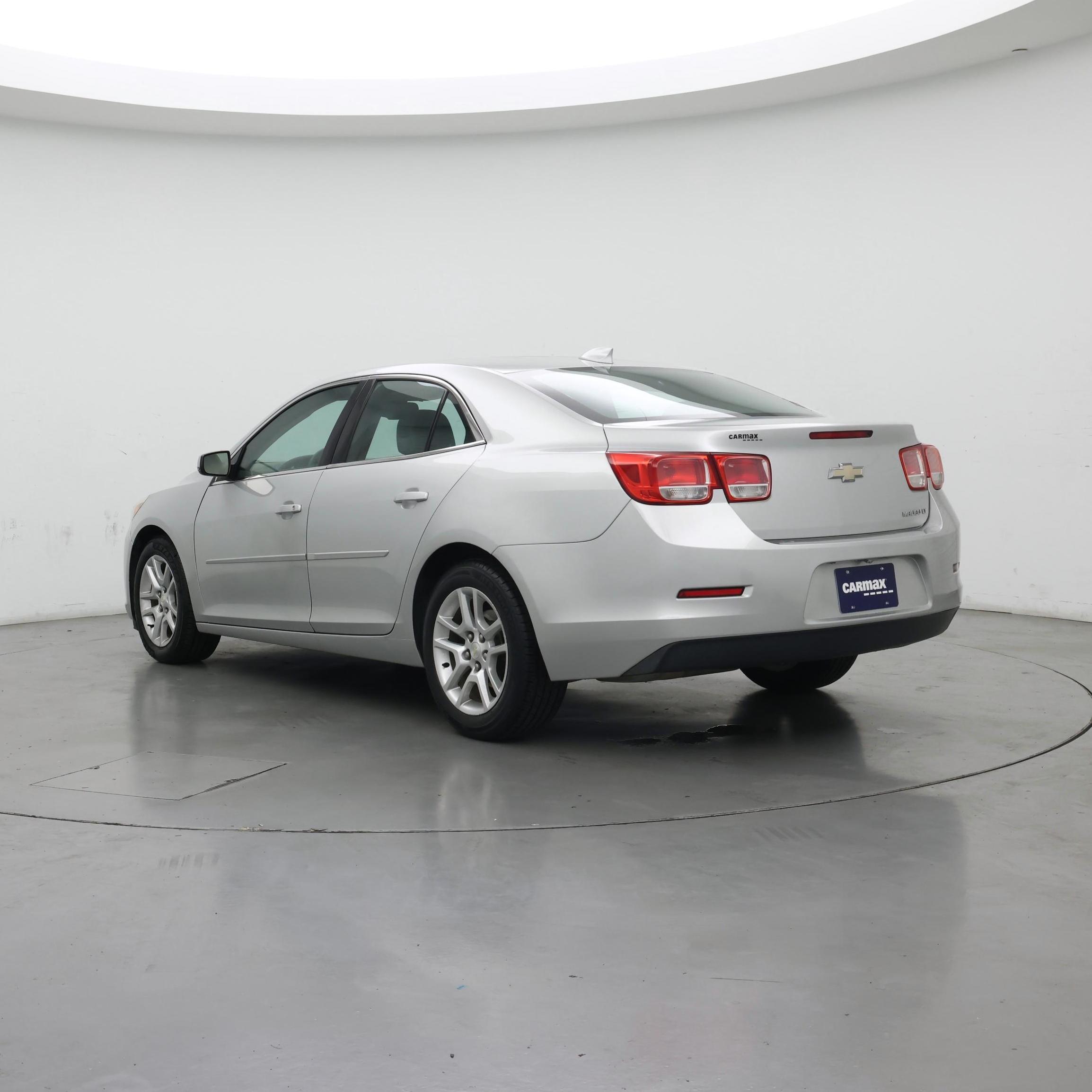 Thumbnail: 2016 Chevrolet Malibu - 2