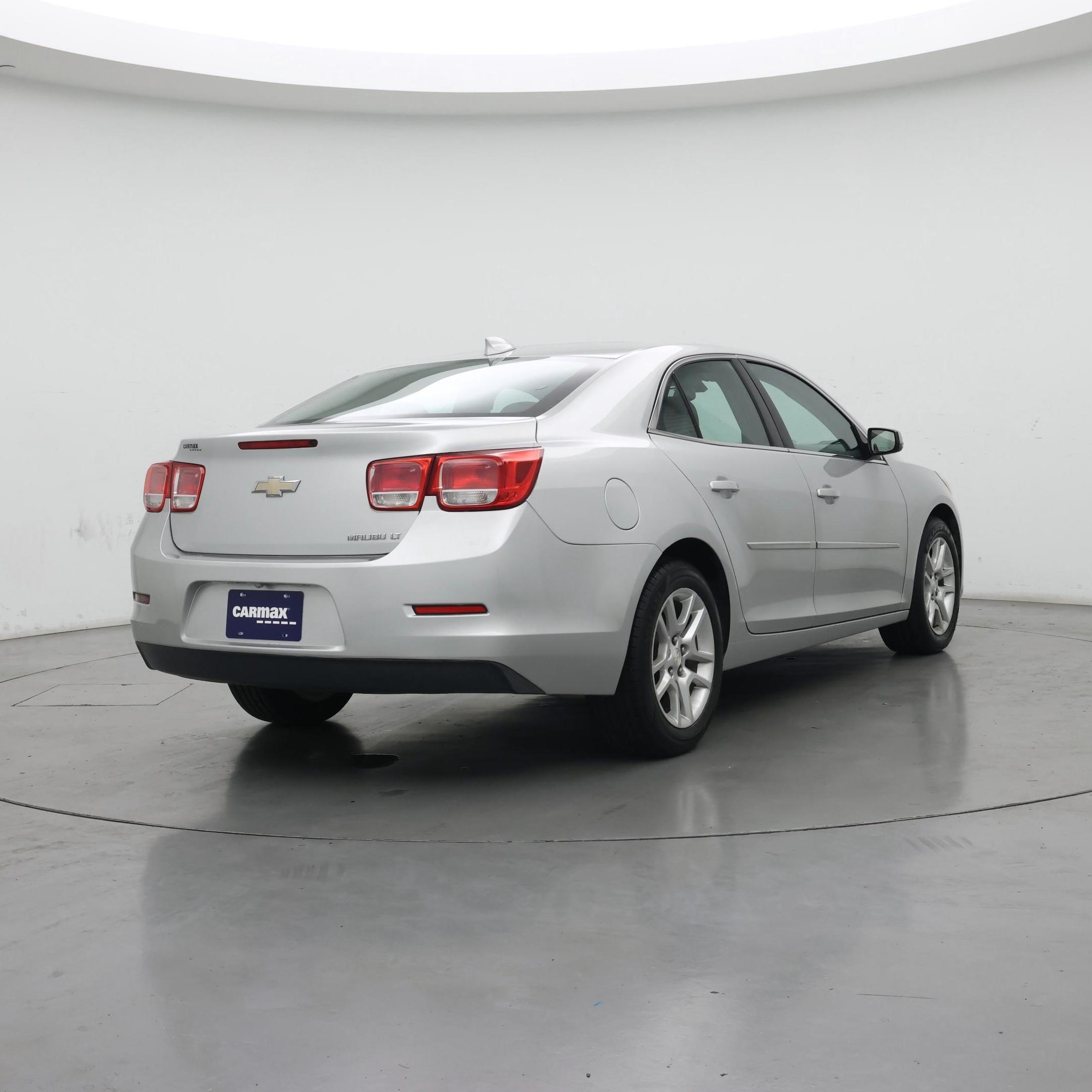 Thumbnail: 2016 Chevrolet Malibu - 8