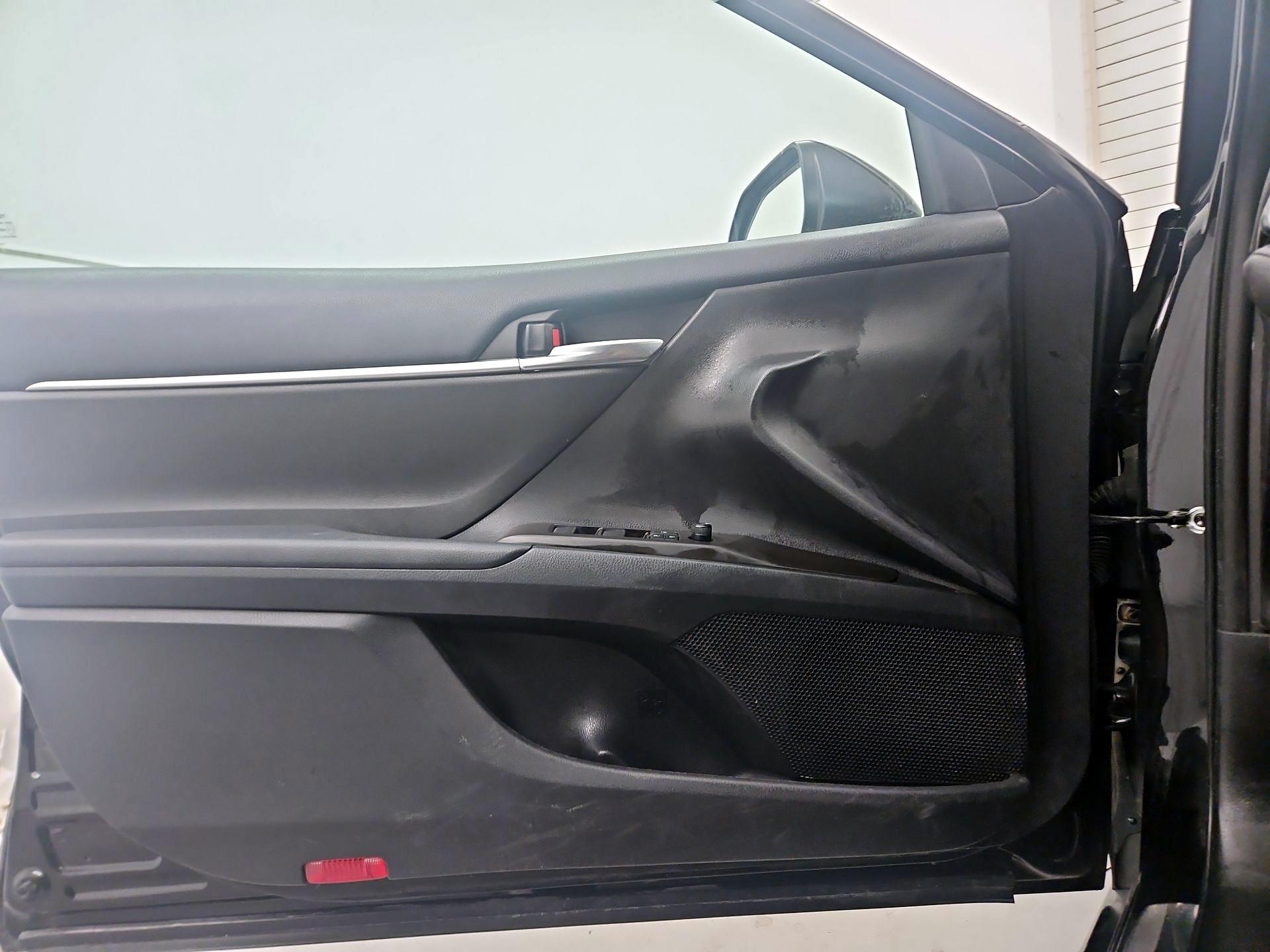 Thumbnail: 2022 Toyota Camry - 12