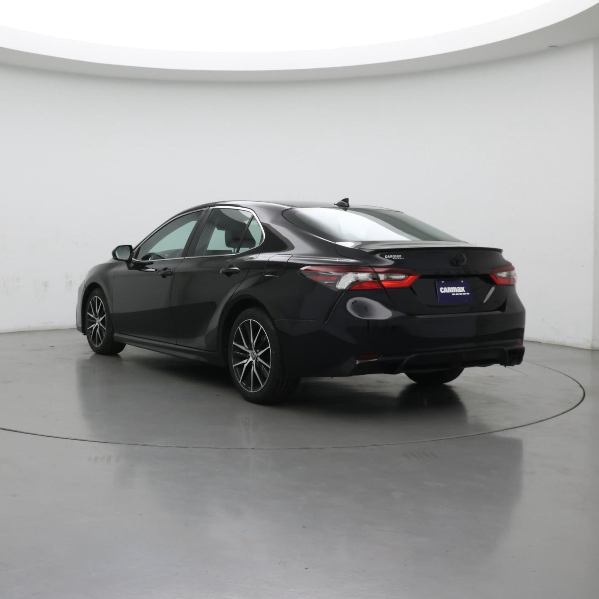 Thumbnail: 2022 Toyota Camry - 2