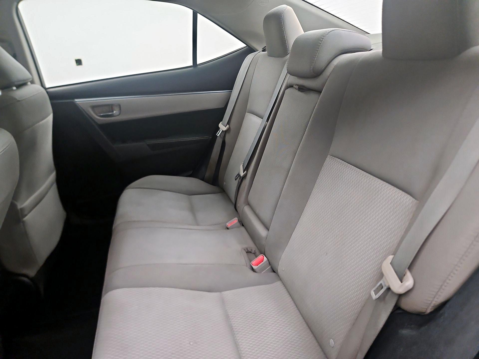 Thumbnail: 2015 Toyota Corolla - 17