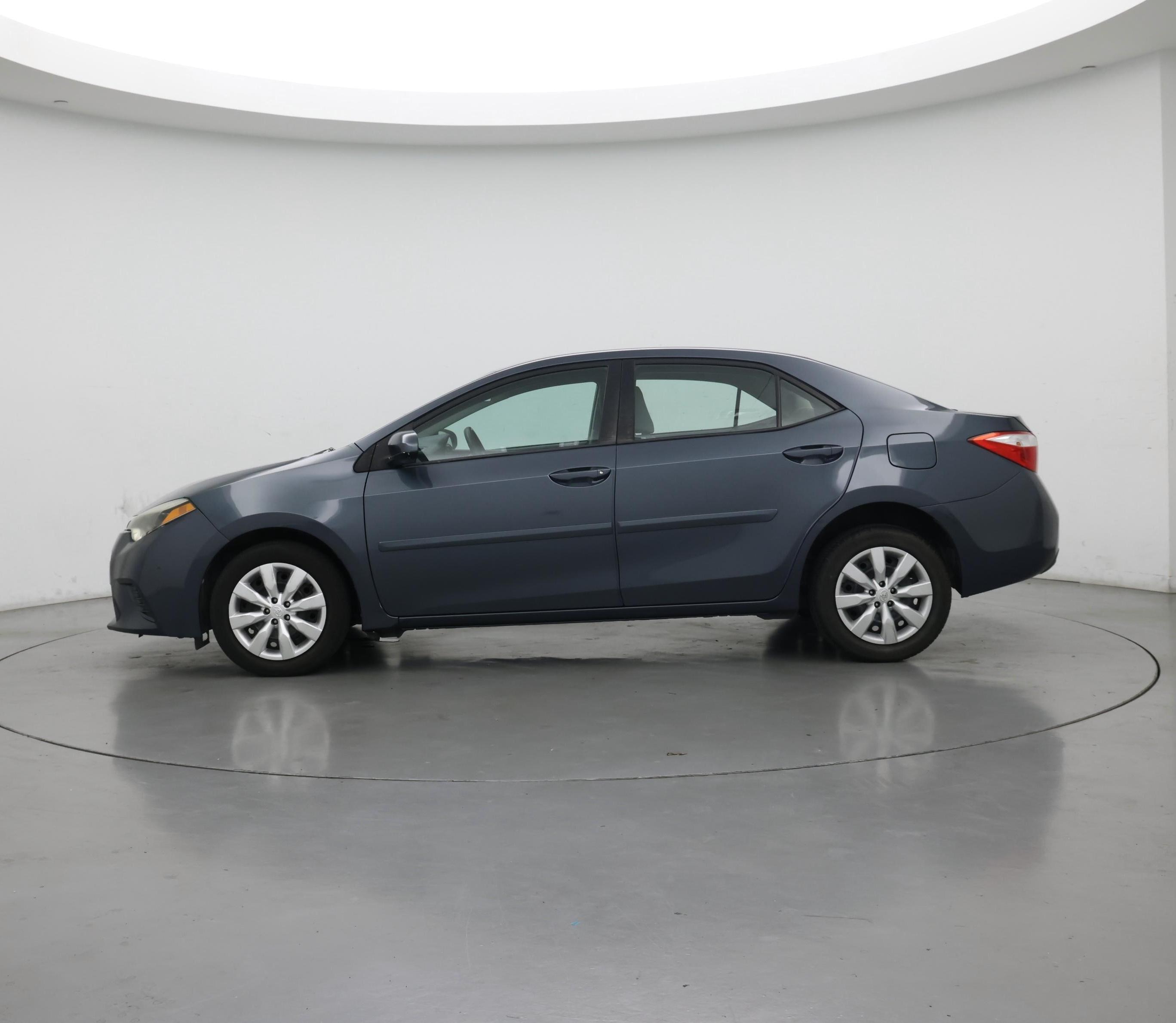 Thumbnail: 2015 Toyota Corolla - 3