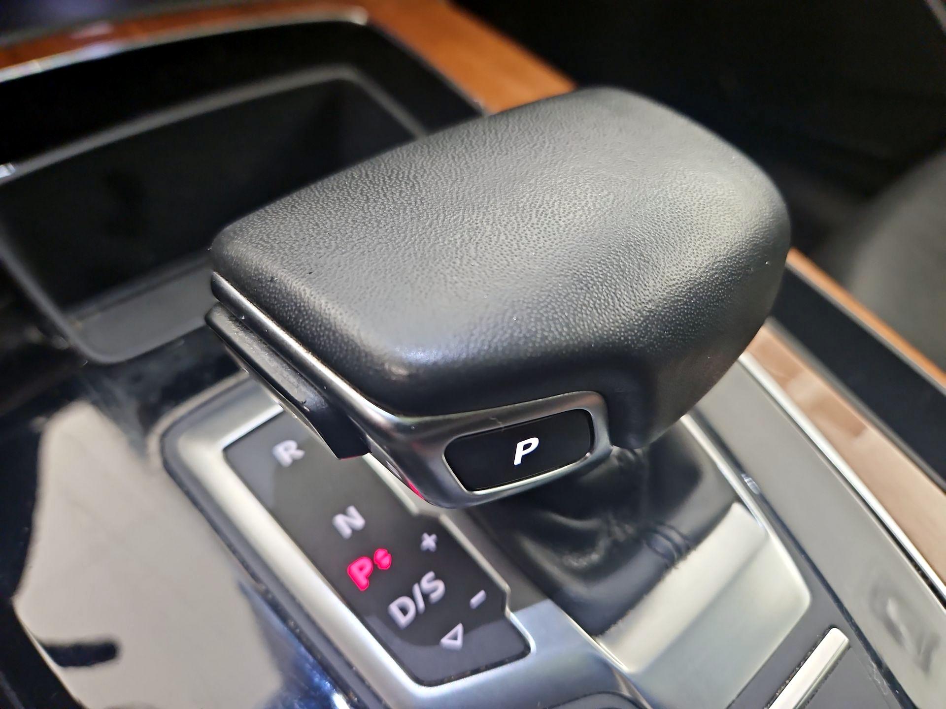Thumbnail: 2023 Audi Q5 - 17