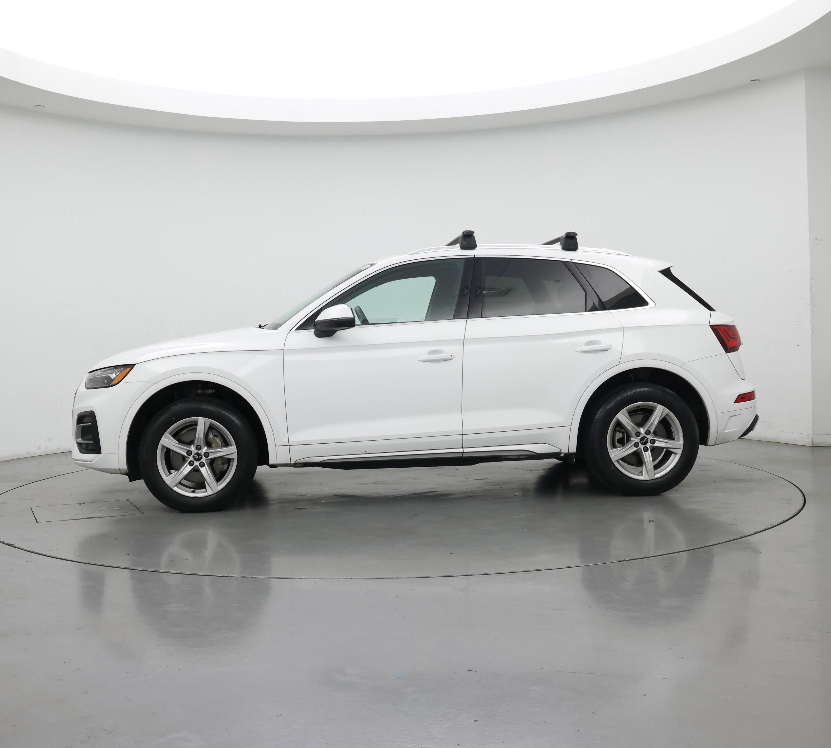 Thumbnail: 2023 Audi Q5 - 3