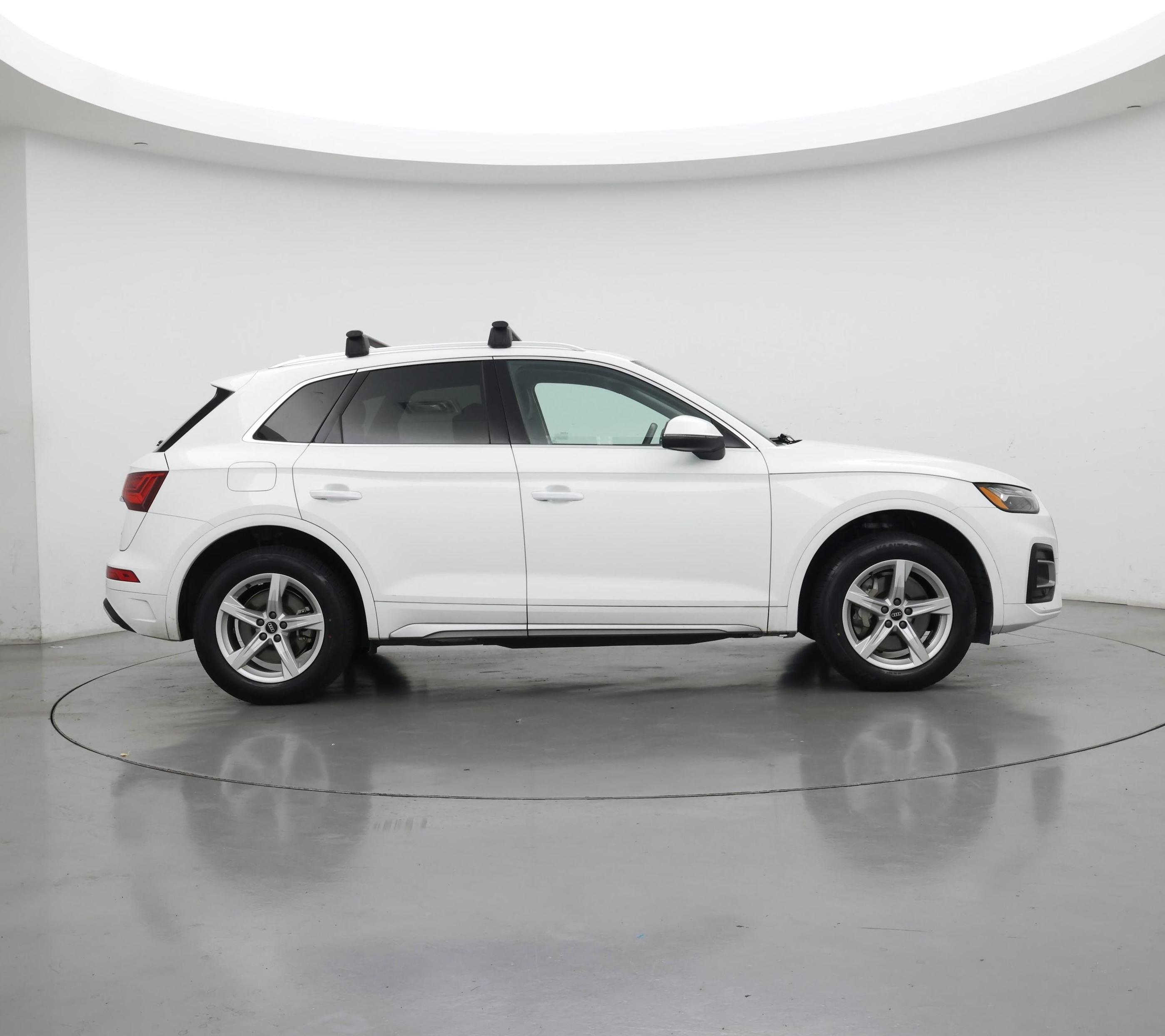 Thumbnail: 2023 Audi Q5 - 7