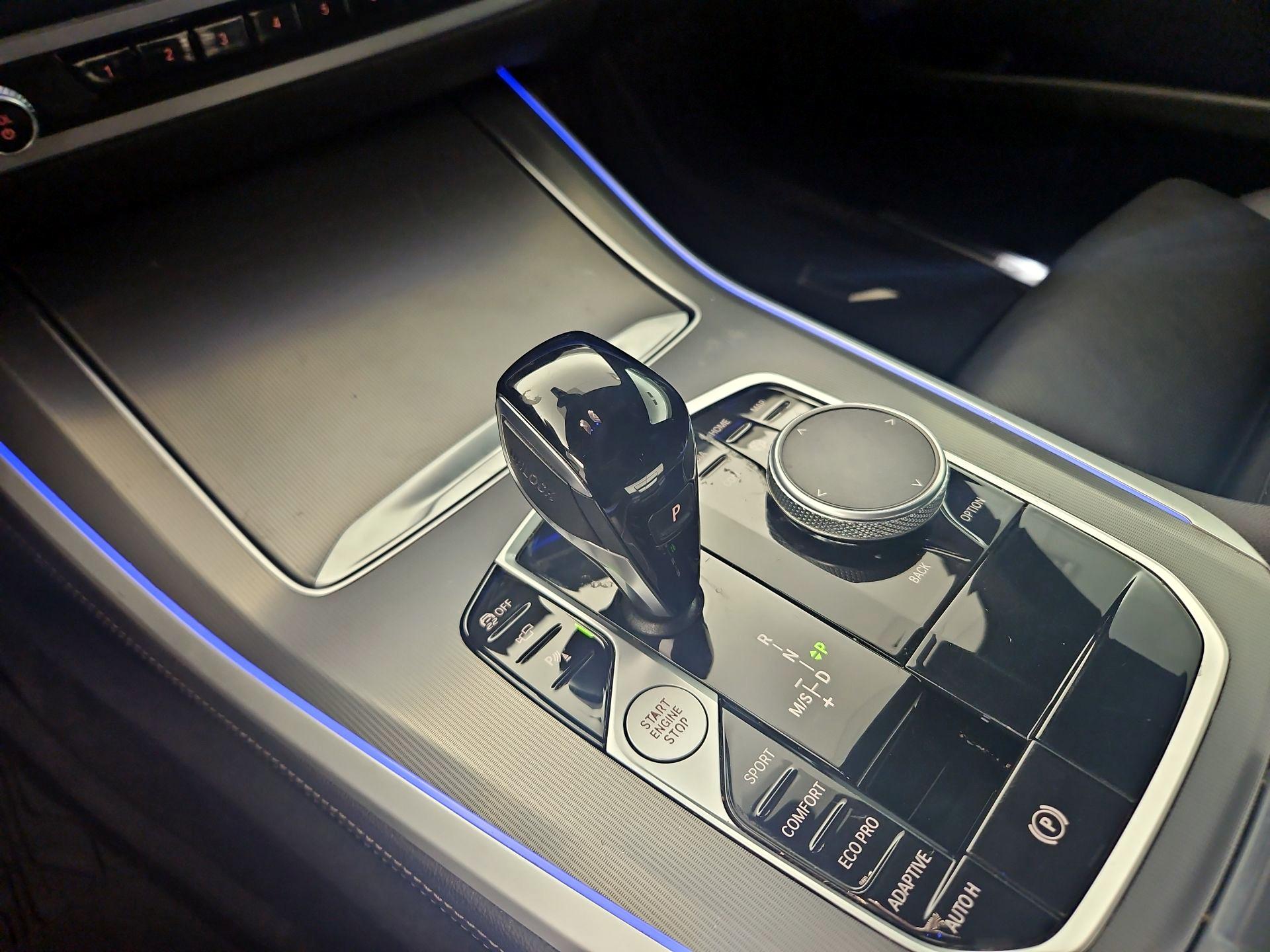 Thumbnail: 2022 BMW X5 - 15
