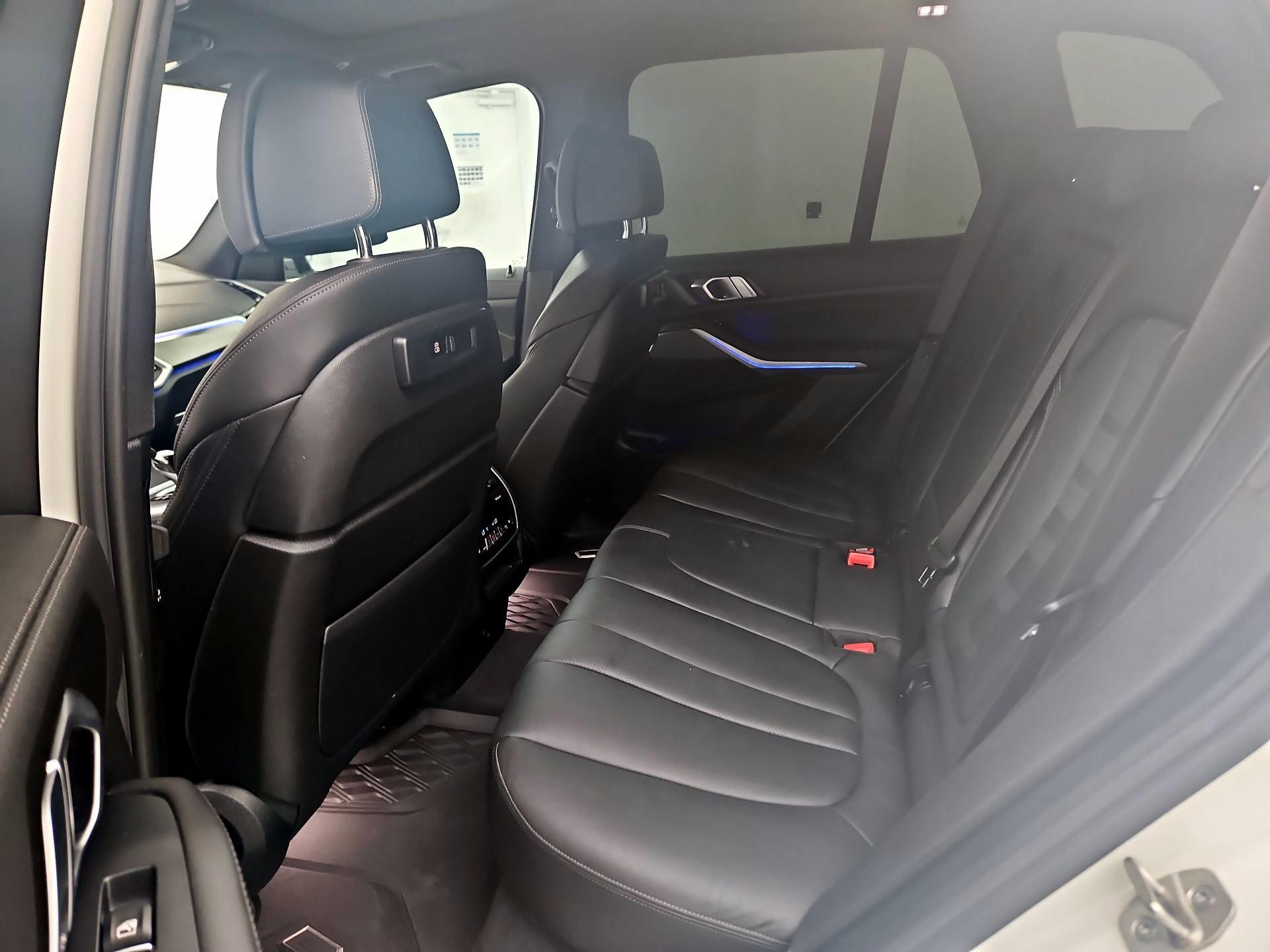 Thumbnail: 2022 BMW X5 - 16