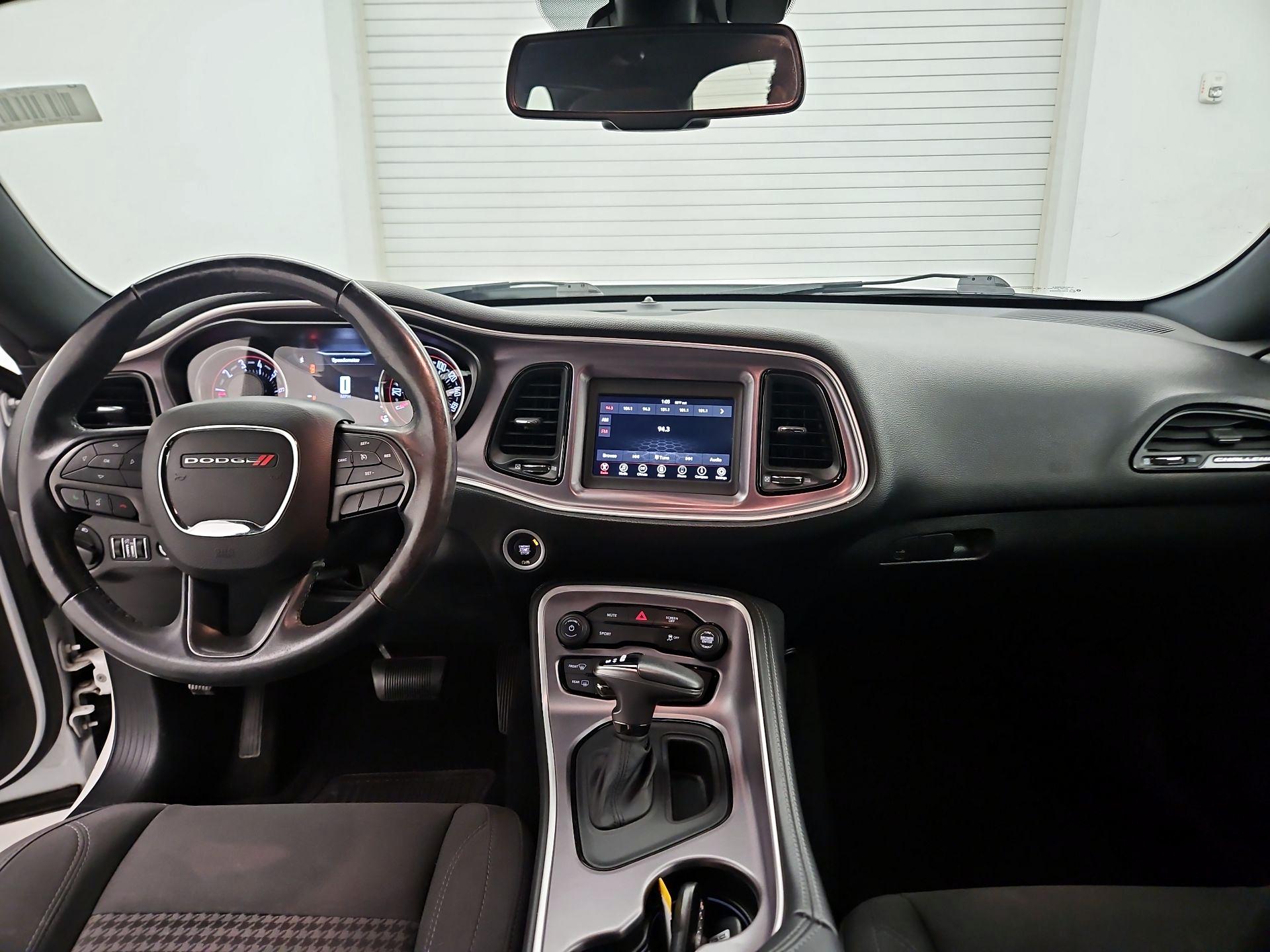Thumbnail: 2019 Dodge Challenger - 9
