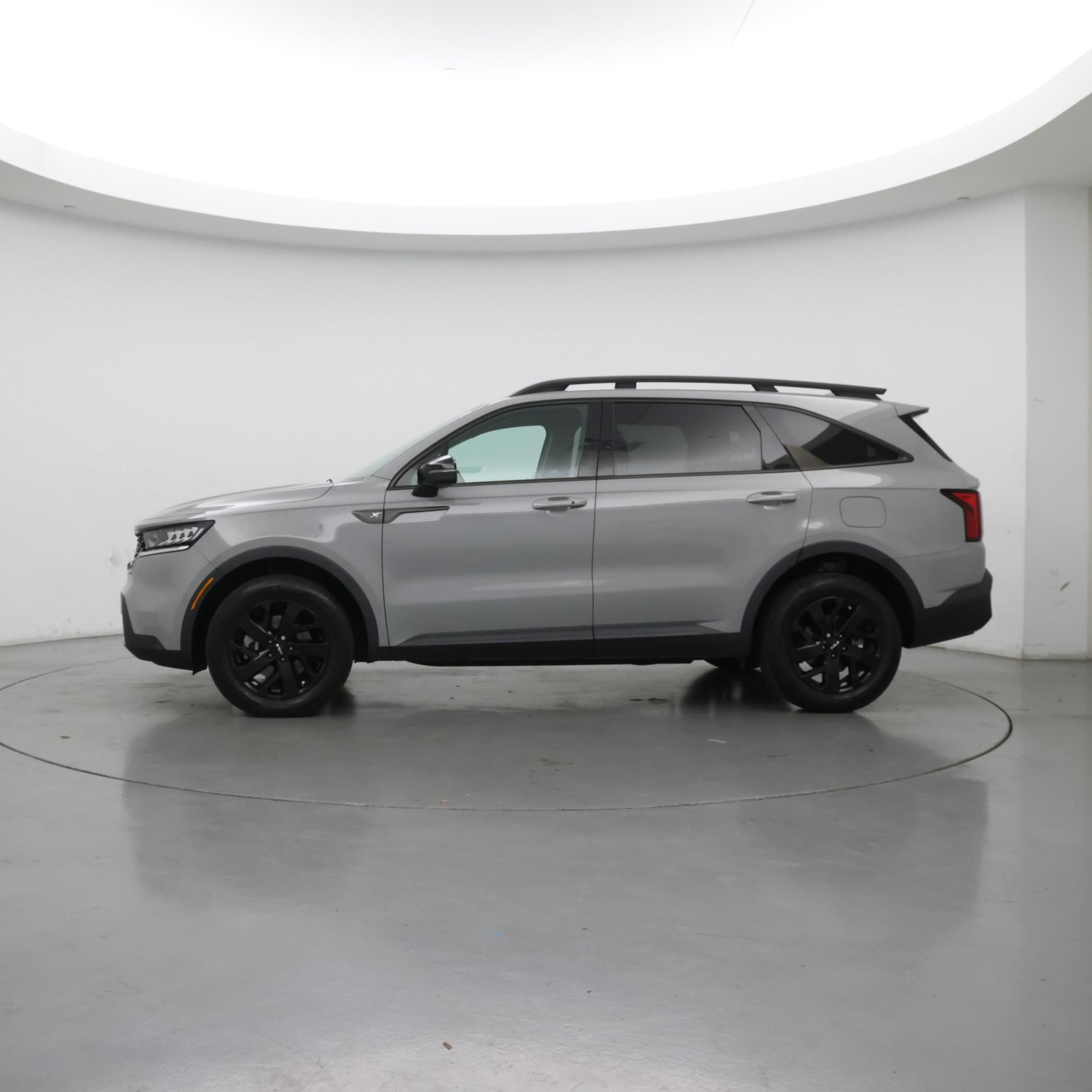 Thumbnail: 2023 Kia Sorento - 3