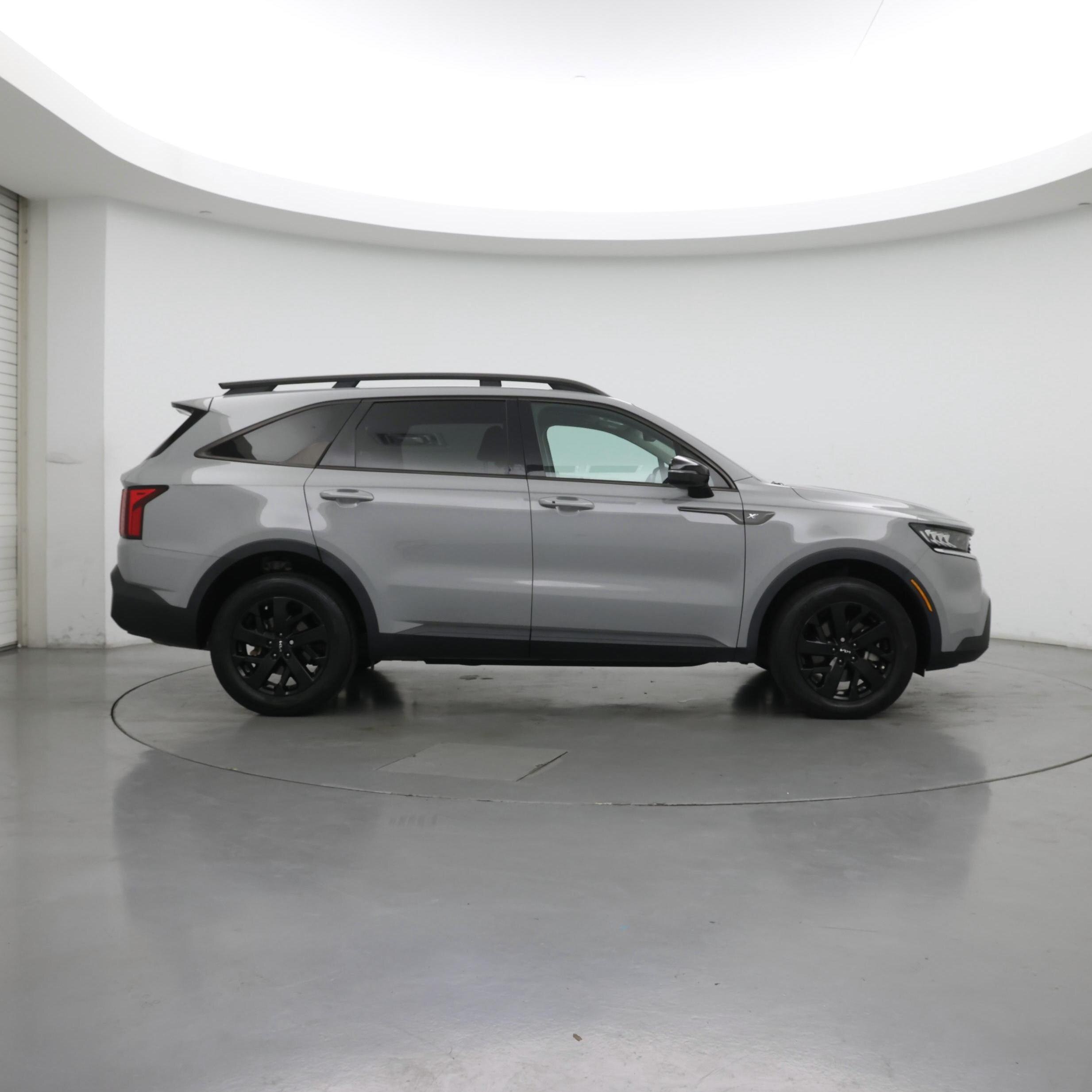 Thumbnail: 2023 Kia Sorento - 7