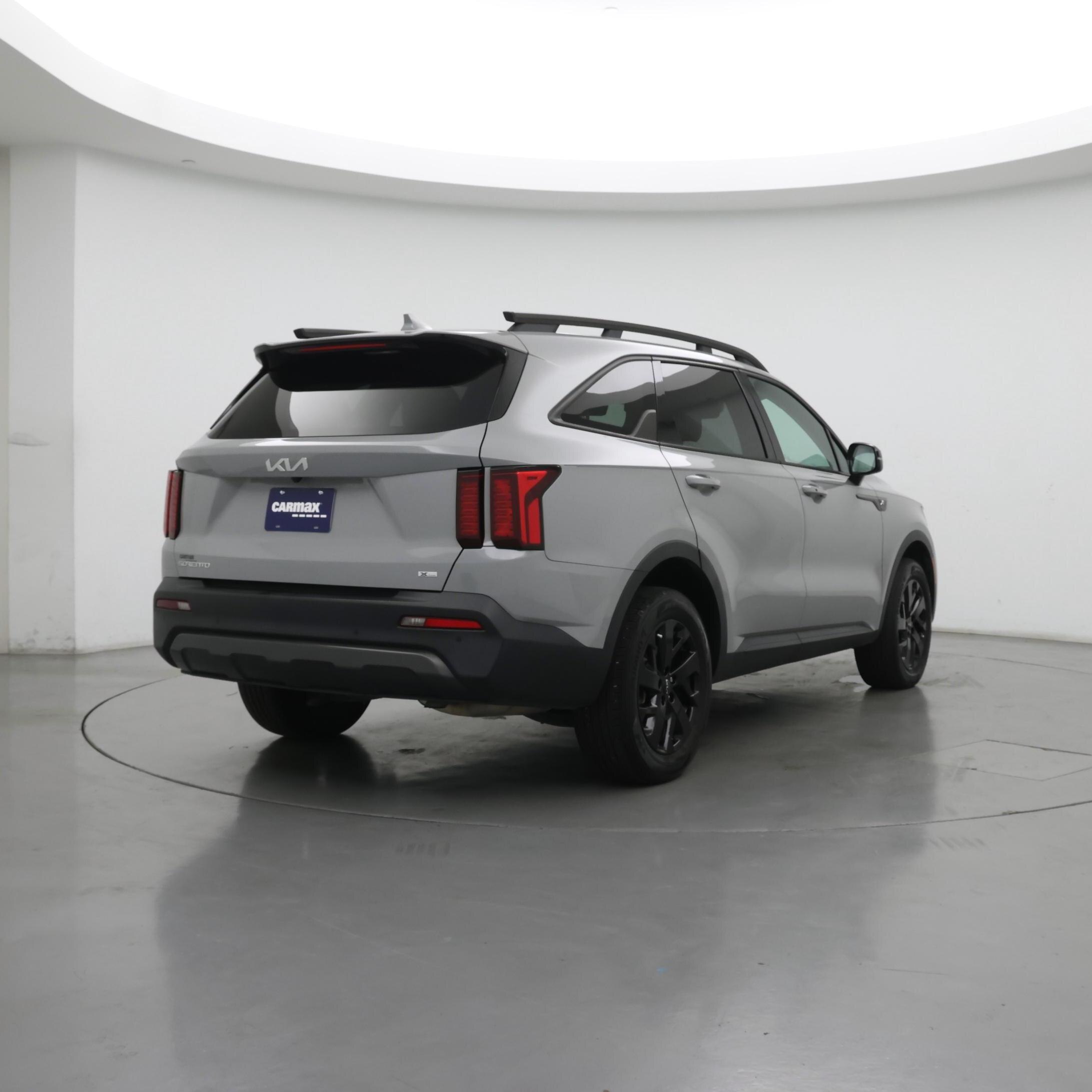 Thumbnail: 2023 Kia Sorento - 8
