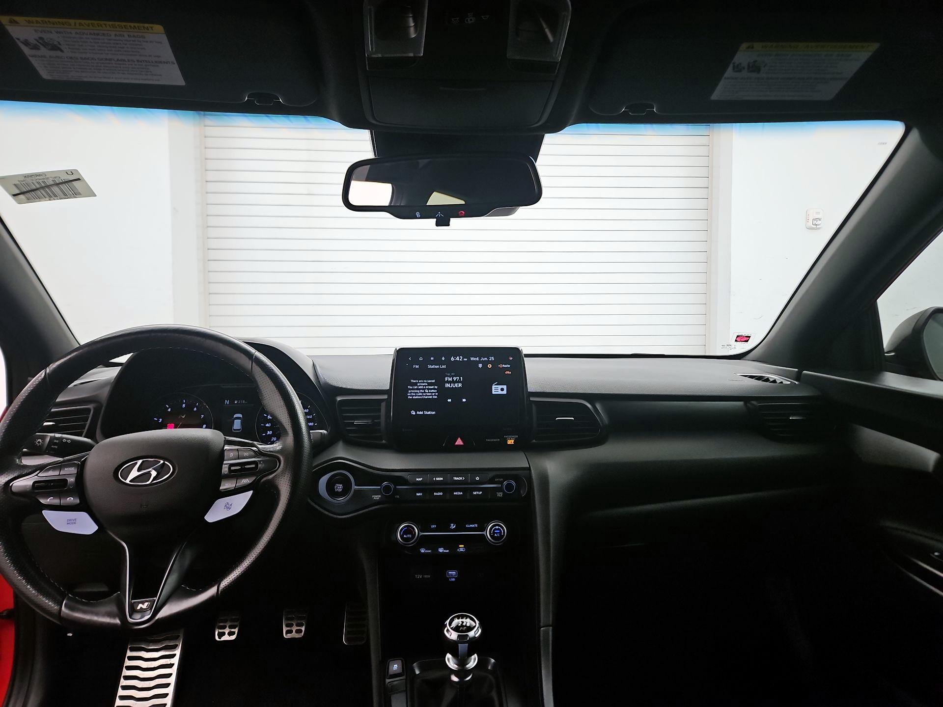 Thumbnail: 2022 Hyundai Veloster - 9