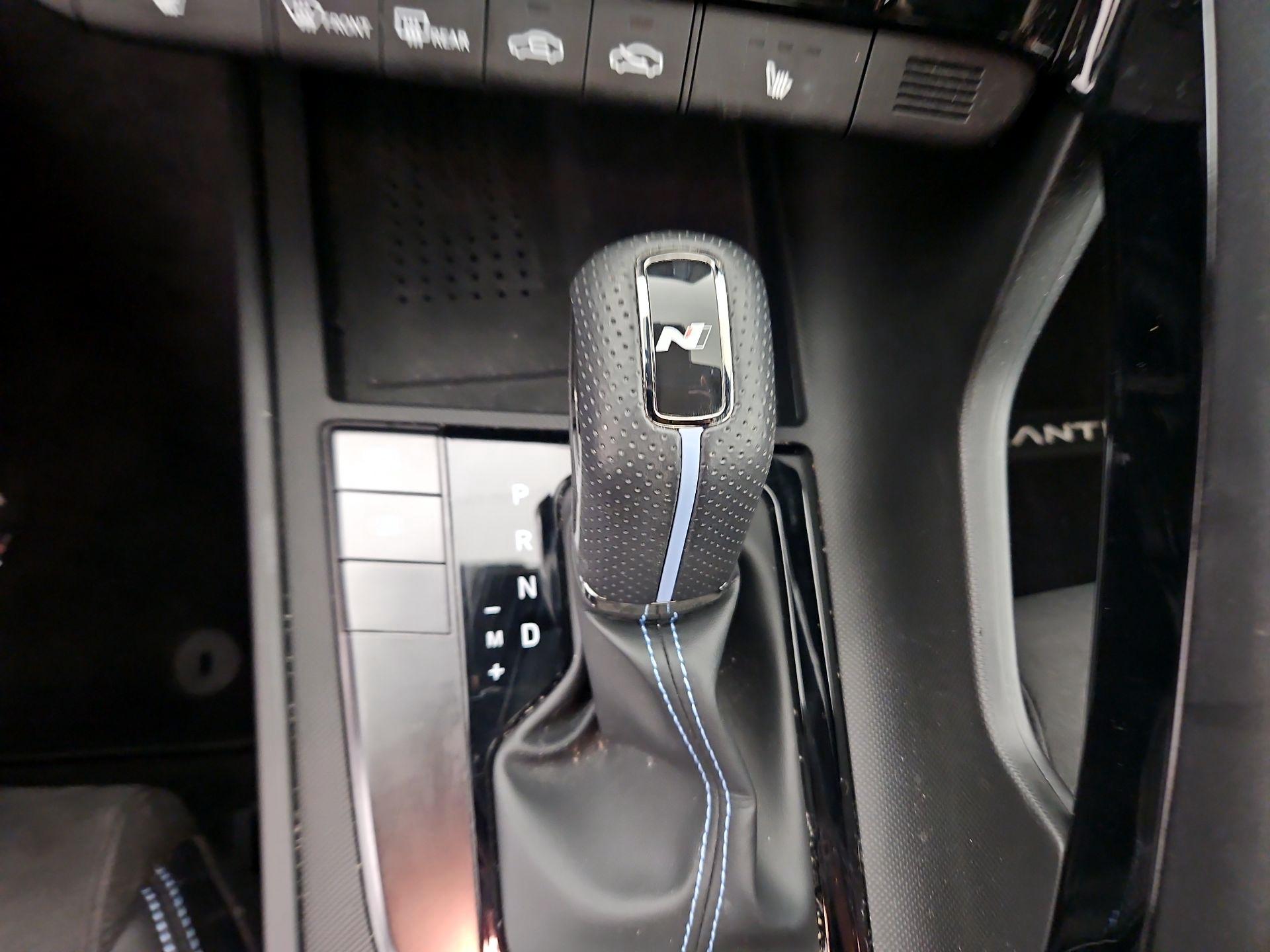 Thumbnail: 2023 Hyundai Elantra - 17