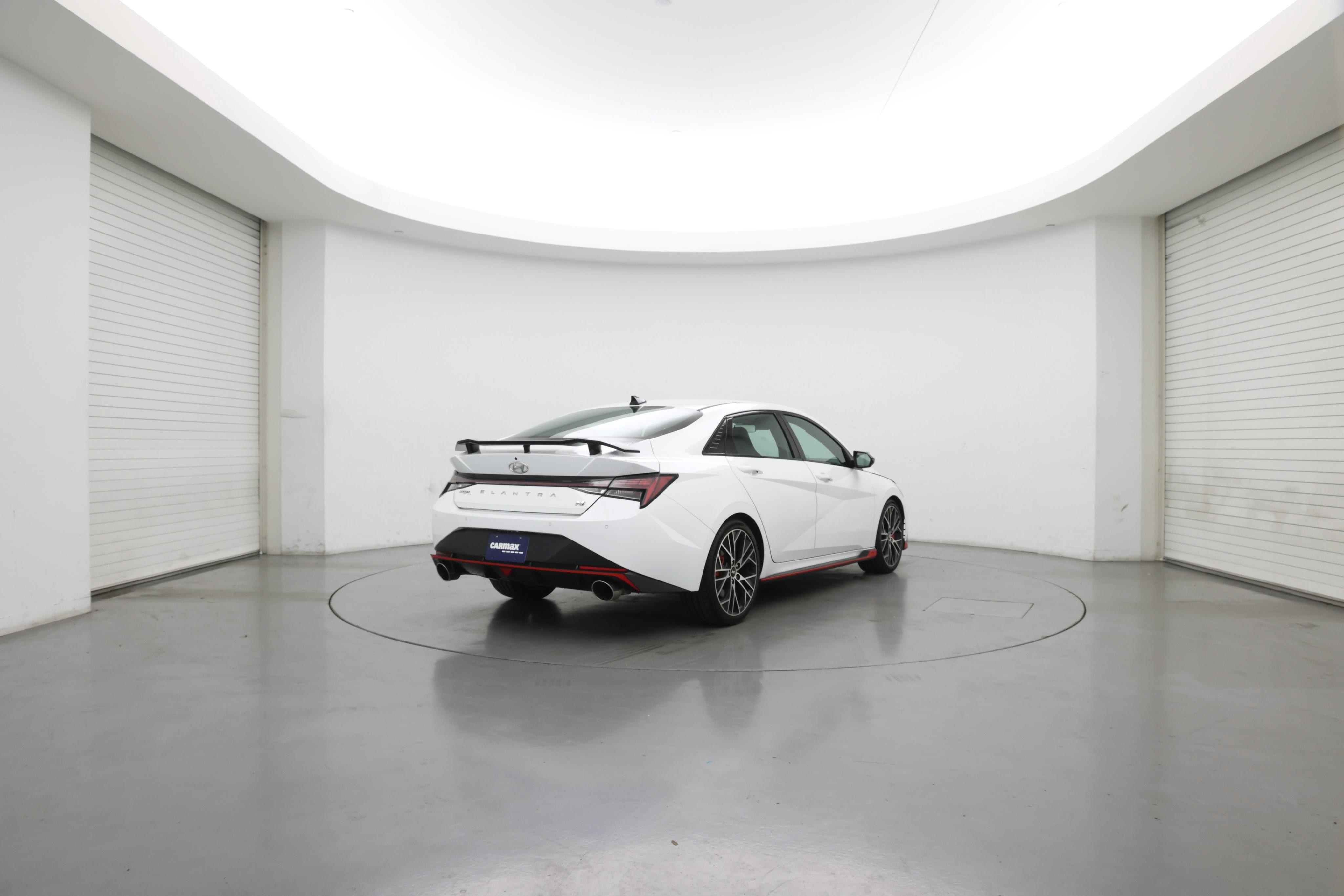 Thumbnail: 2023 Hyundai Elantra - 8