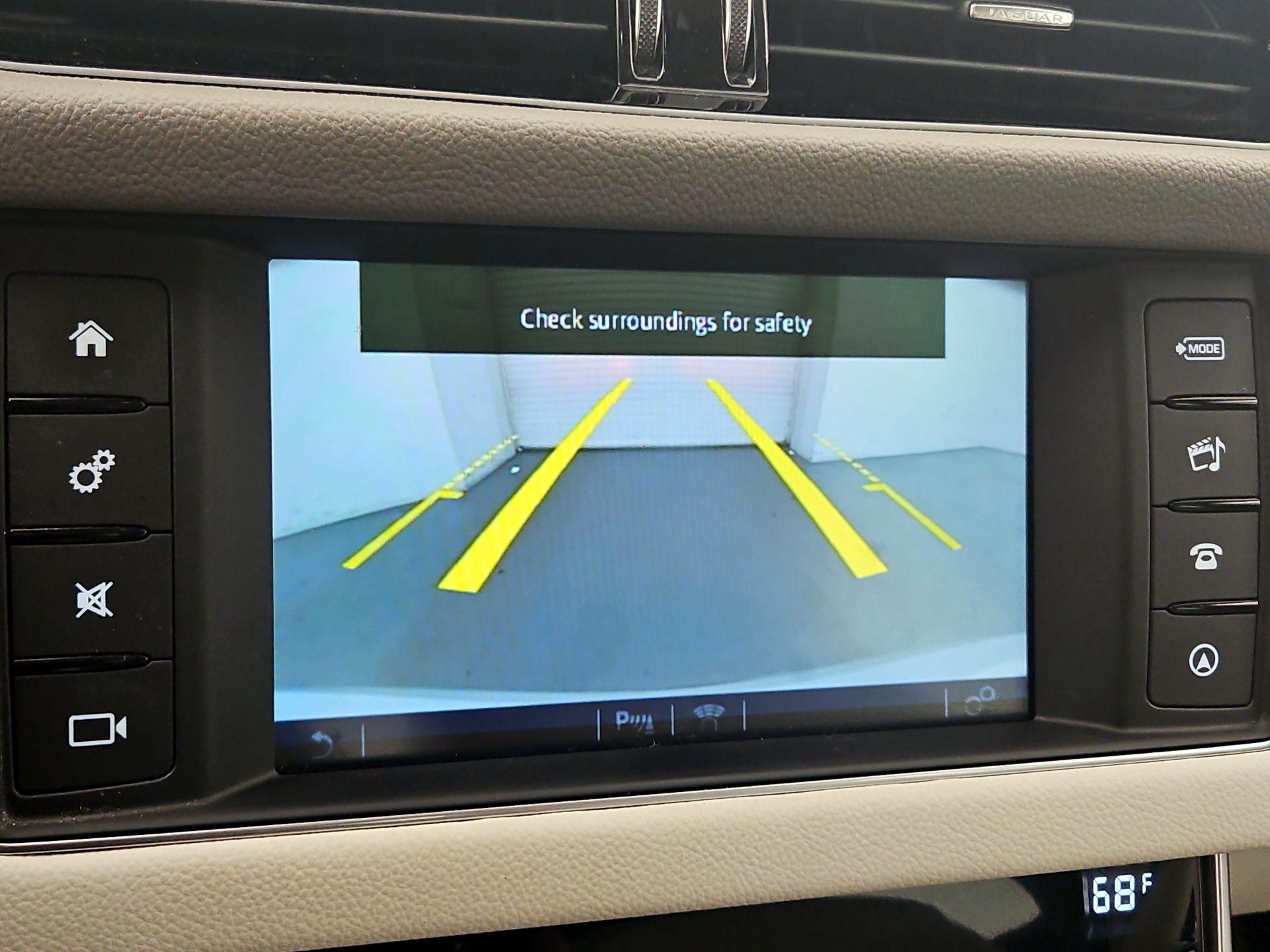 Thumbnail: 2016 Jaguar XF - 15
