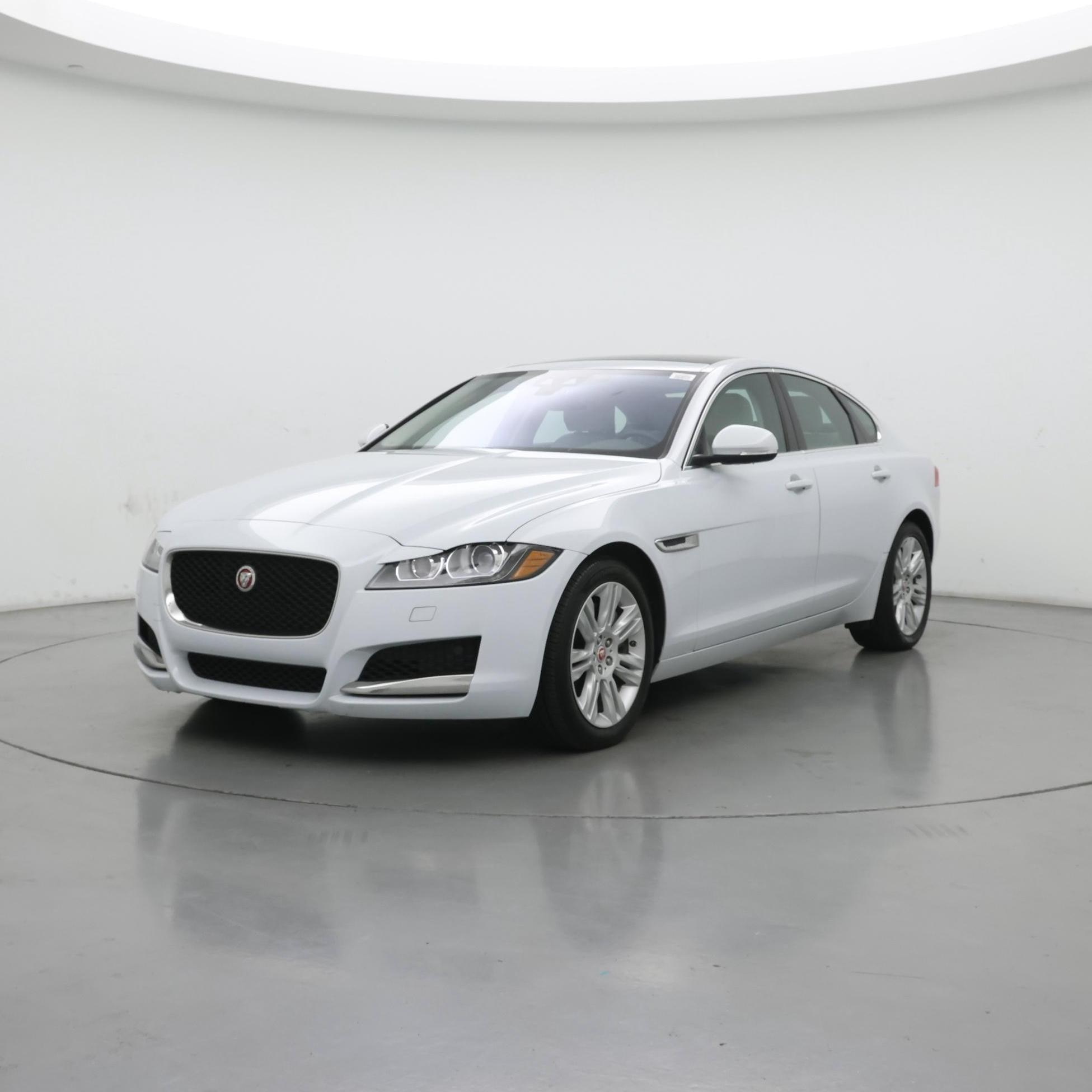 Thumbnail: 2016 Jaguar XF - 4
