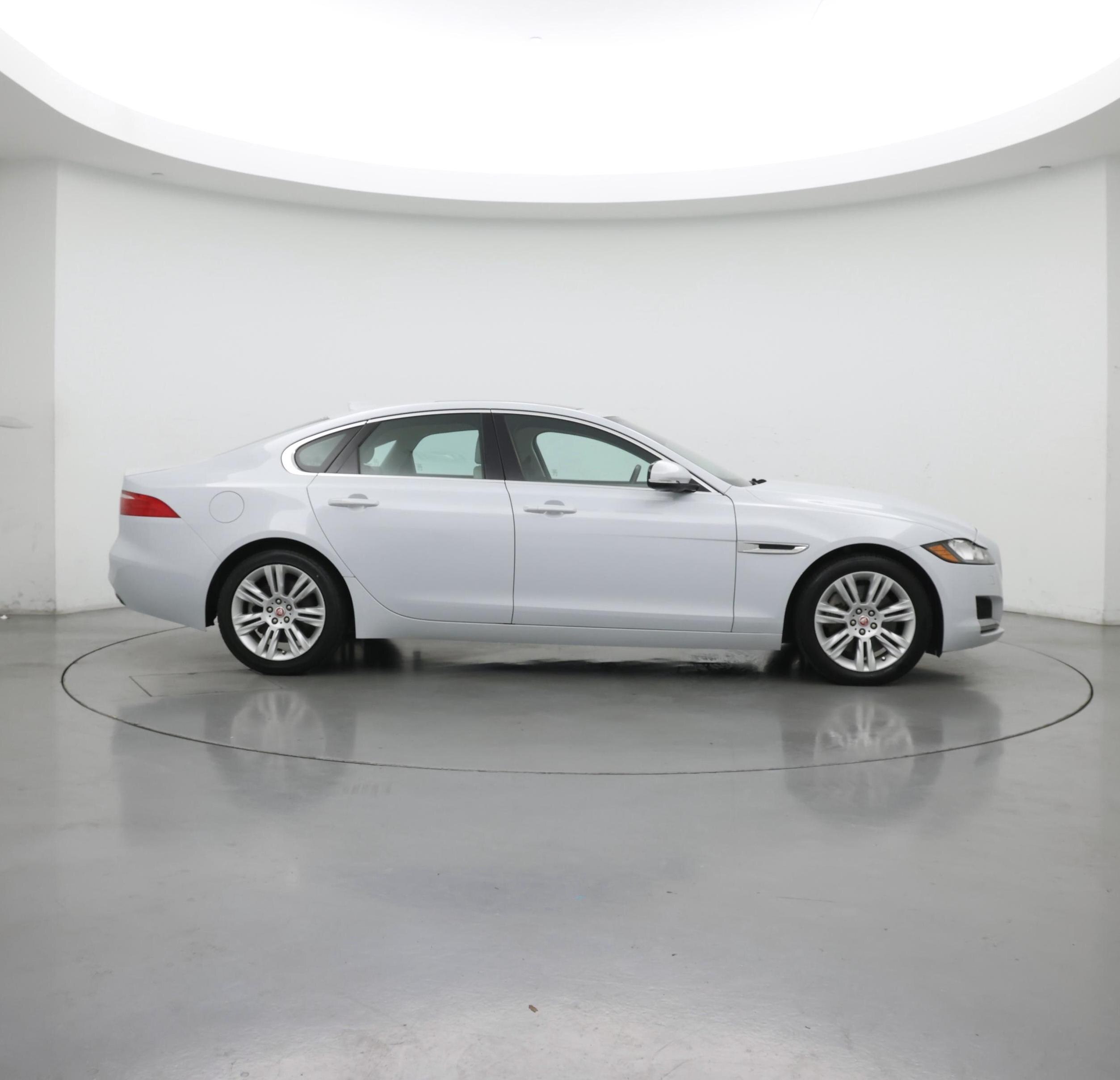 Thumbnail: 2016 Jaguar XF - 7