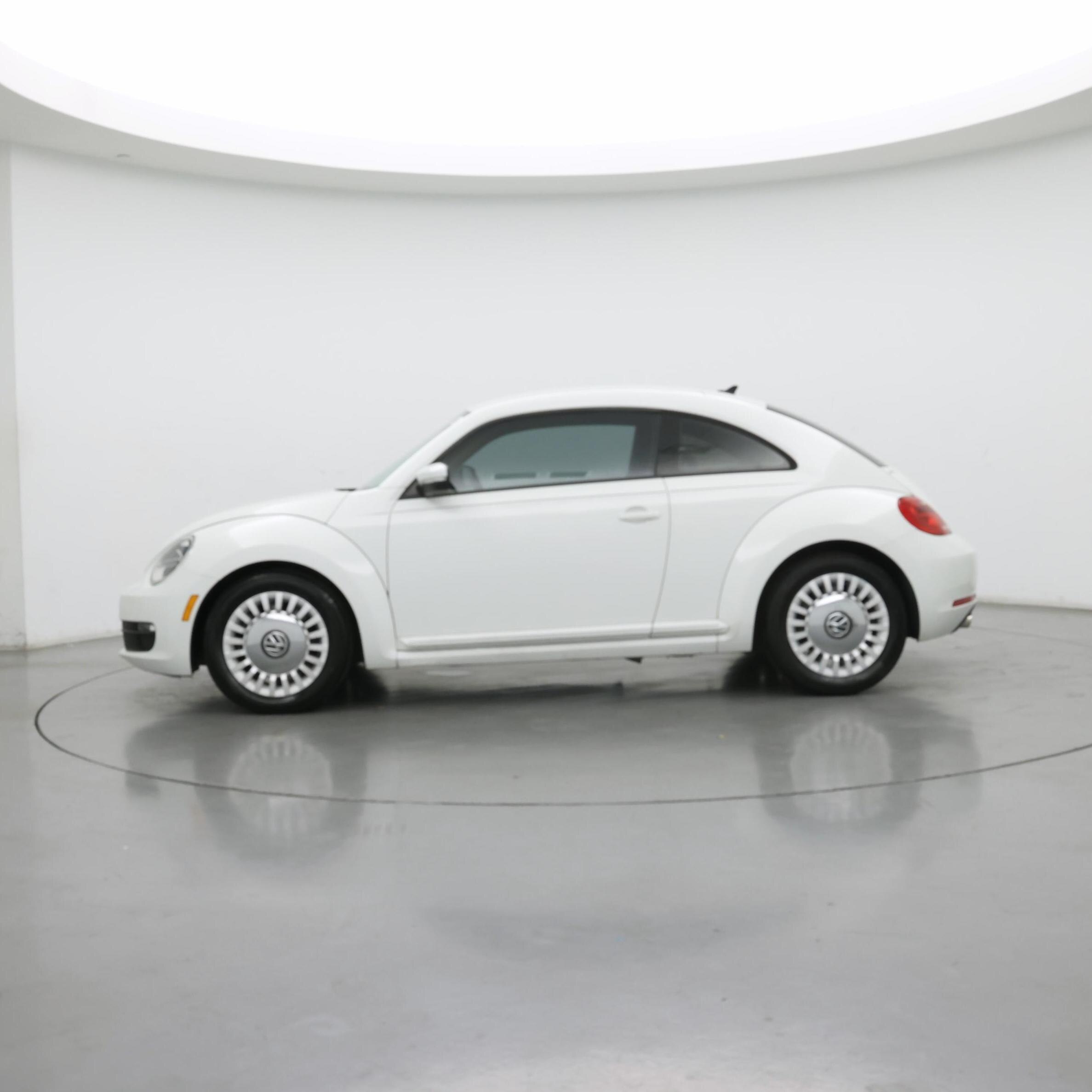 Thumbnail: 2014 Volkswagen Beetle - 3