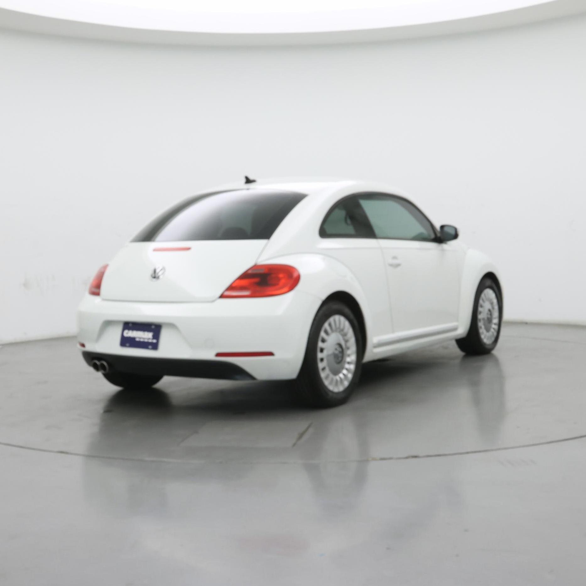 Thumbnail: 2014 Volkswagen Beetle - 8