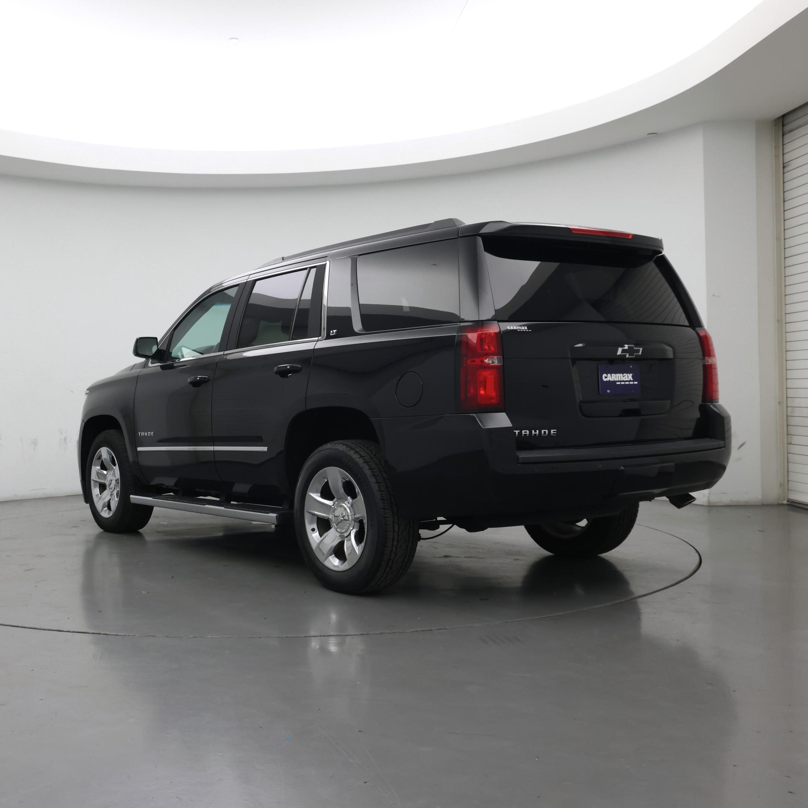 Thumbnail: 2018 Chevrolet Tahoe - 2