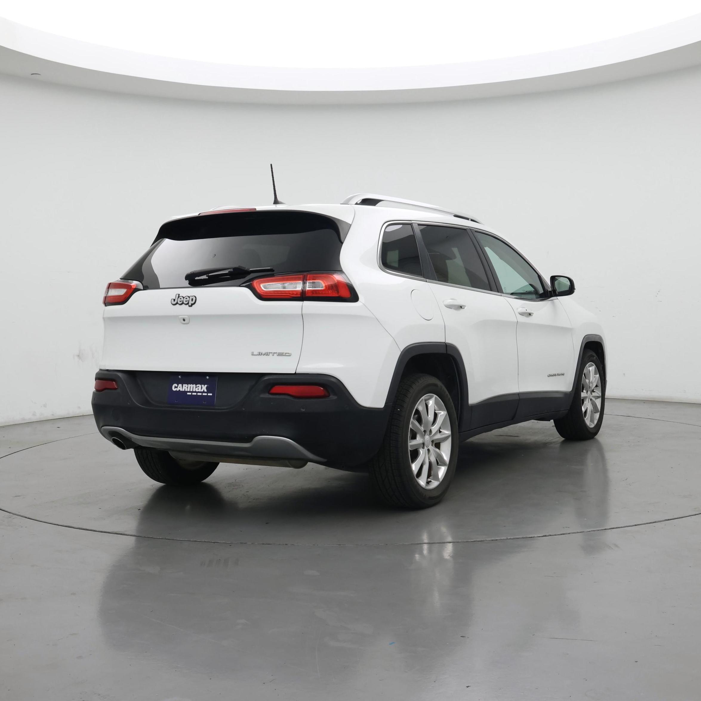 Thumbnail: 2016 Jeep Cherokee - 8