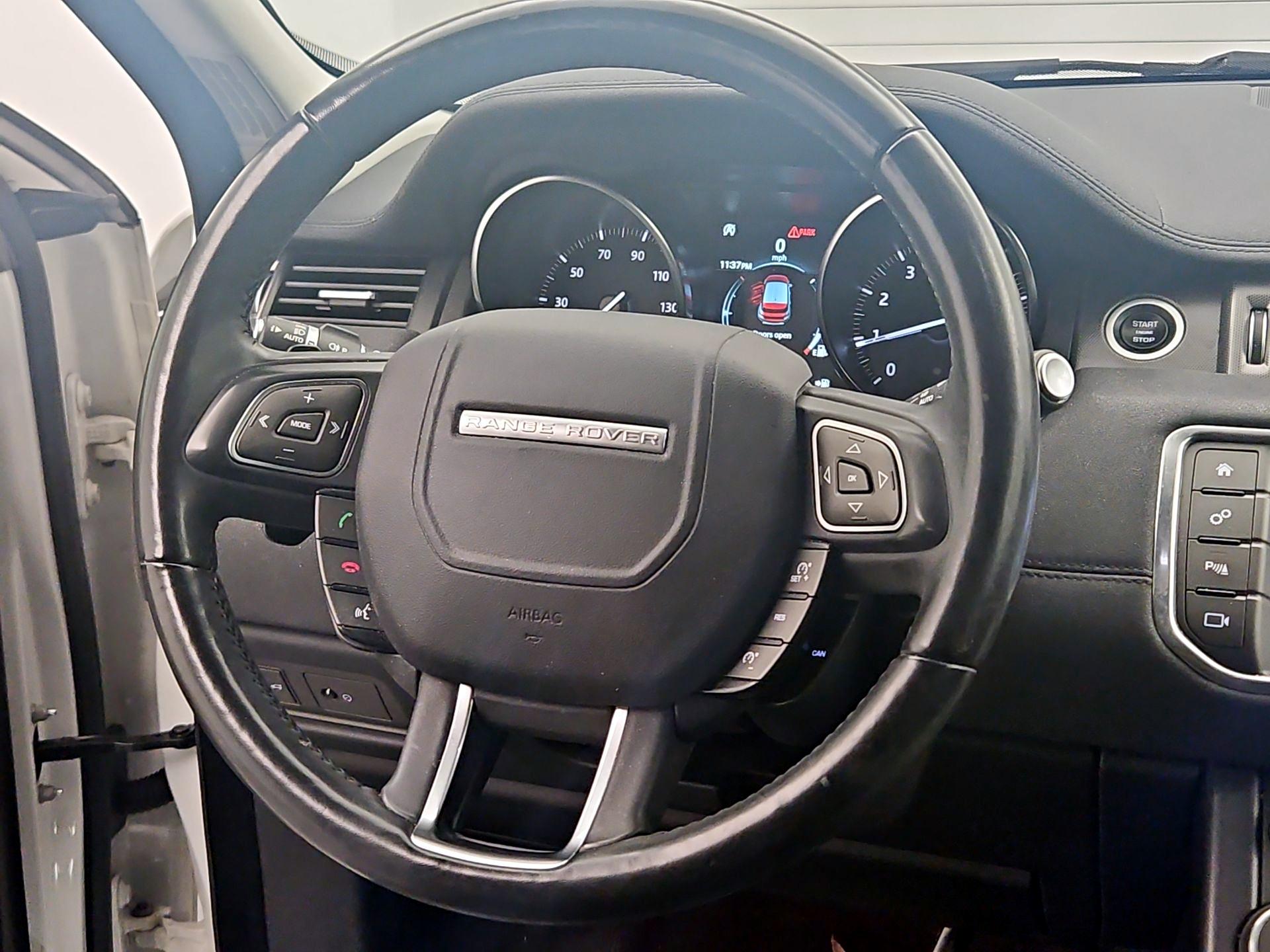 Thumbnail: 2018 Land Rover Range Rover Evoque - 10